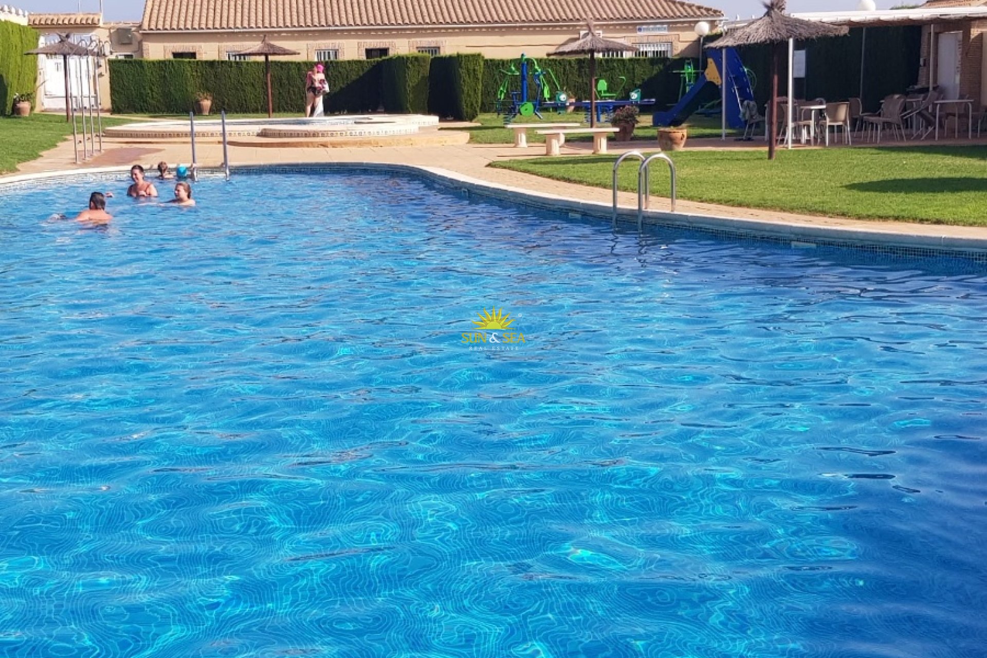 Lange Termijn Verhuur - Villa - Orihuela Costa - Villamartín