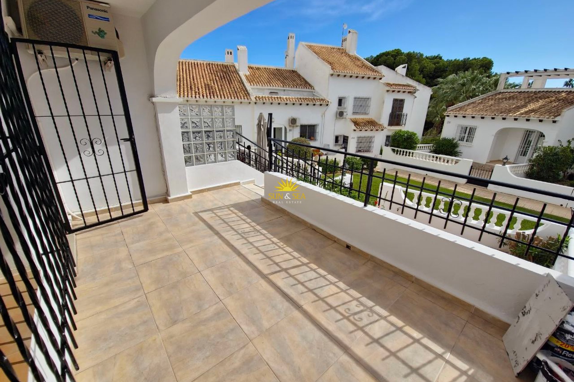 Lange Termijn Verhuur - Villa - Orihuela Costa - Villamartín