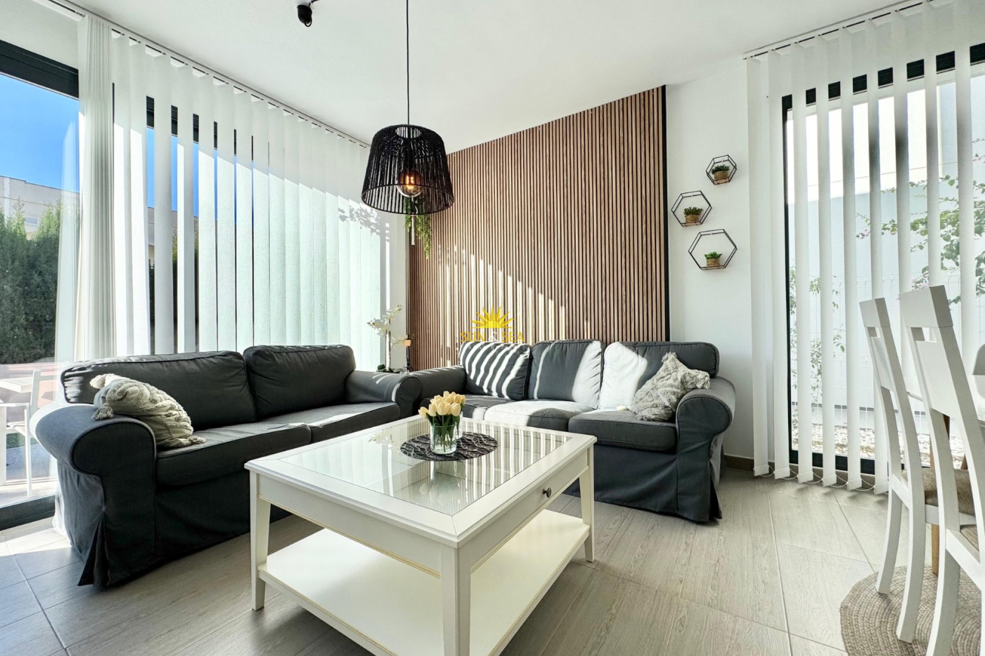 Lange Termijn Verhuur - Villa - Torrevieja - Punta prima