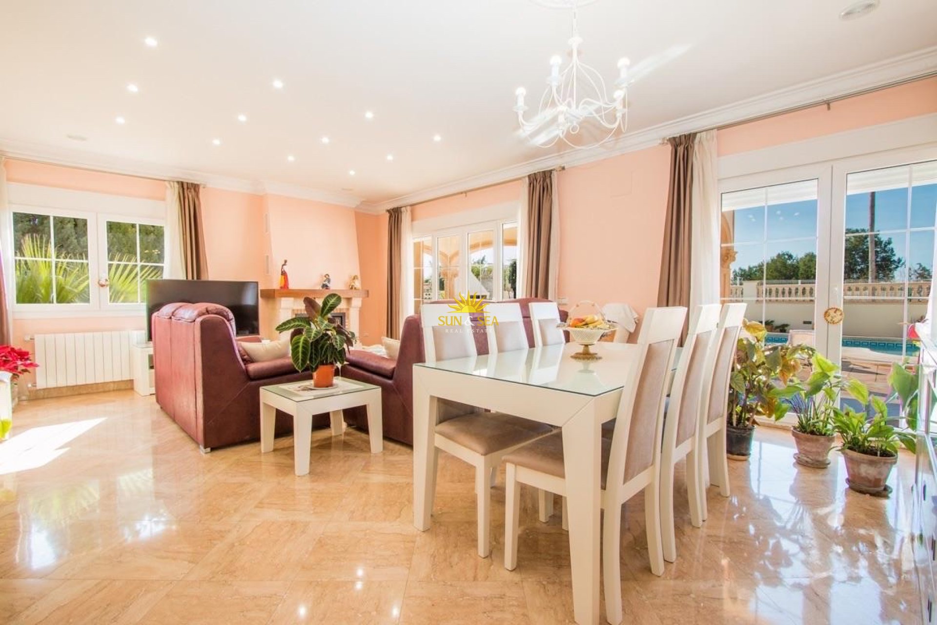 Lange Termijn Verhuur - Vrijstaande villa - Calpe