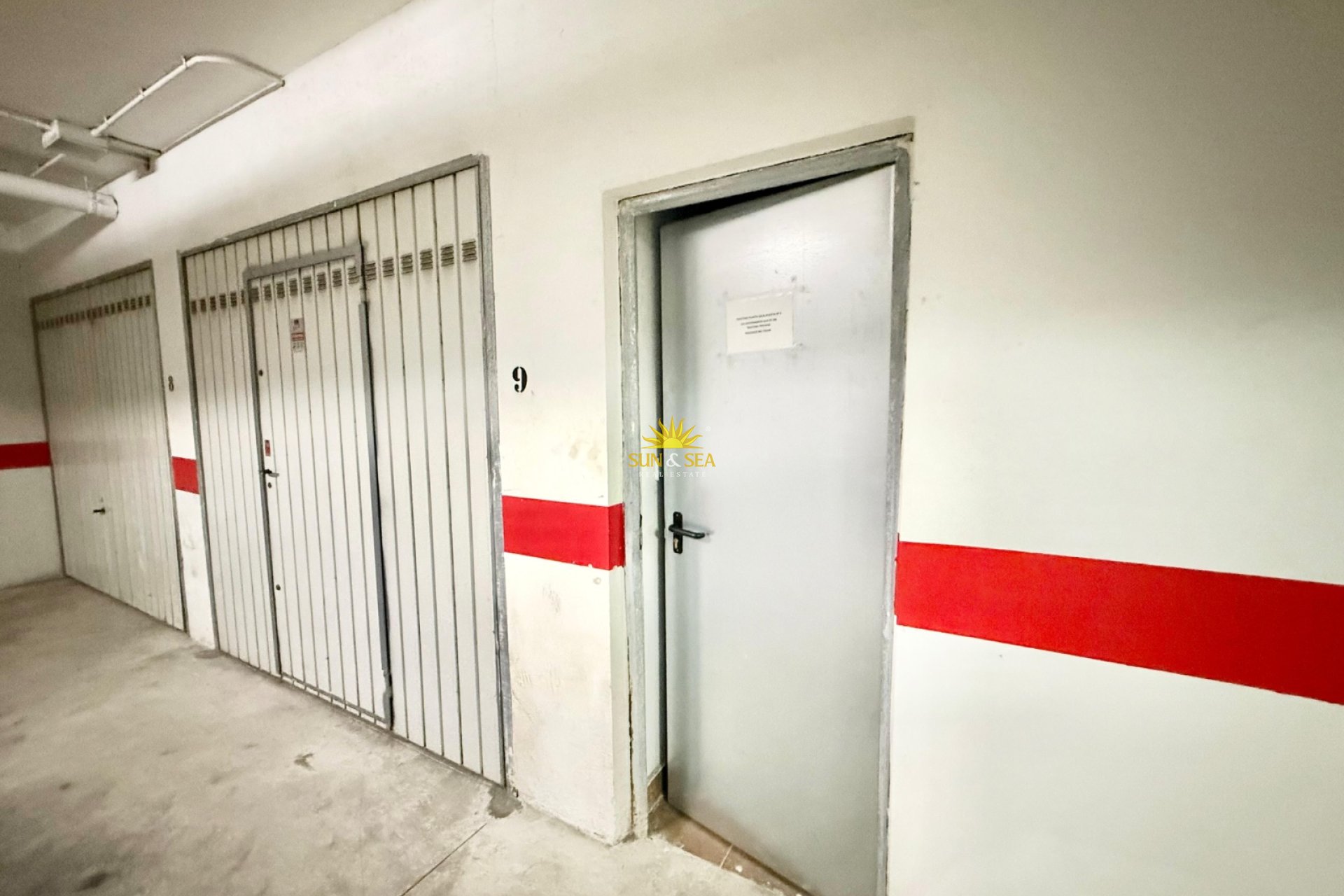 Langfristige Vermietung - Garage - 