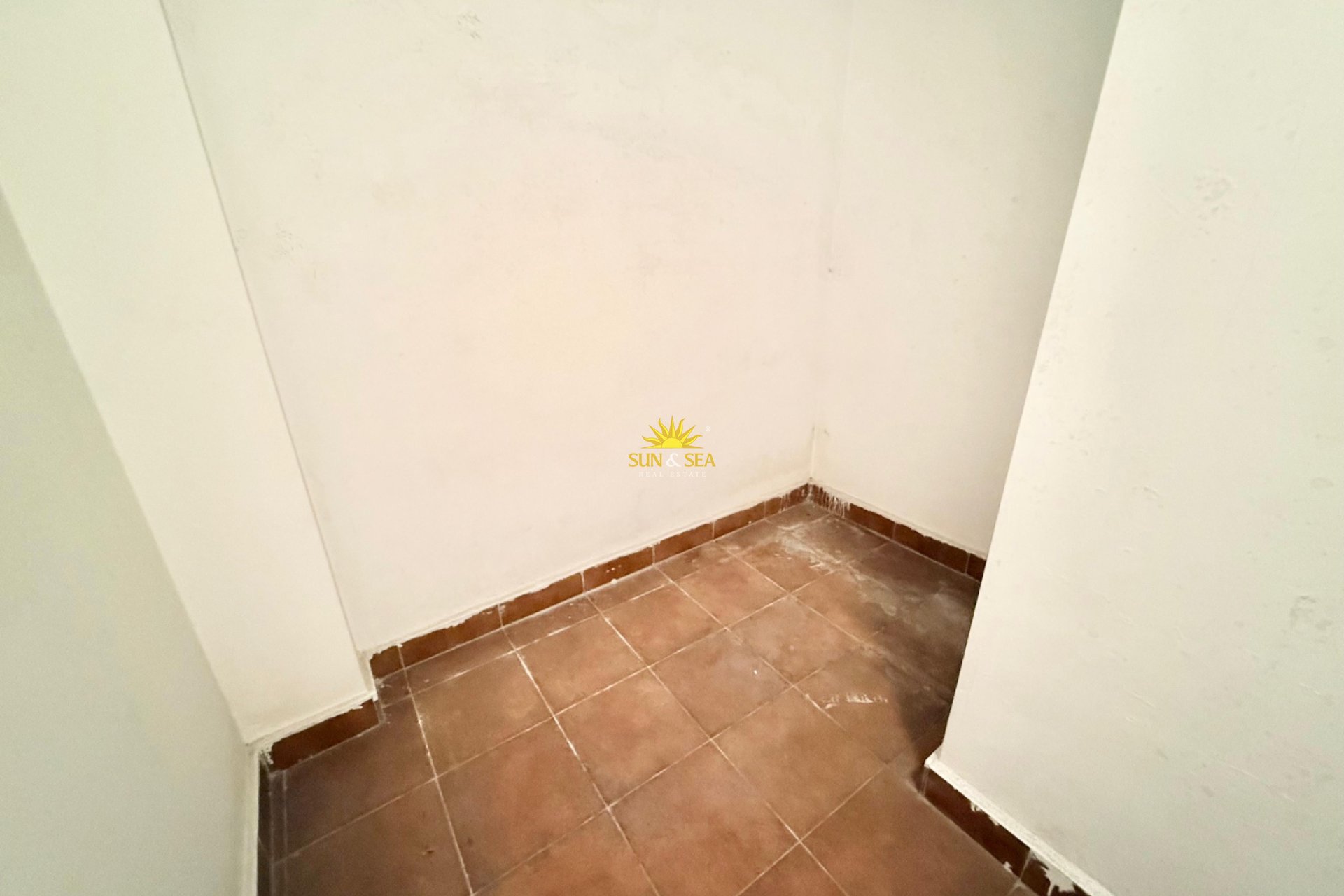 Langfristige Vermietung - Garage - 
