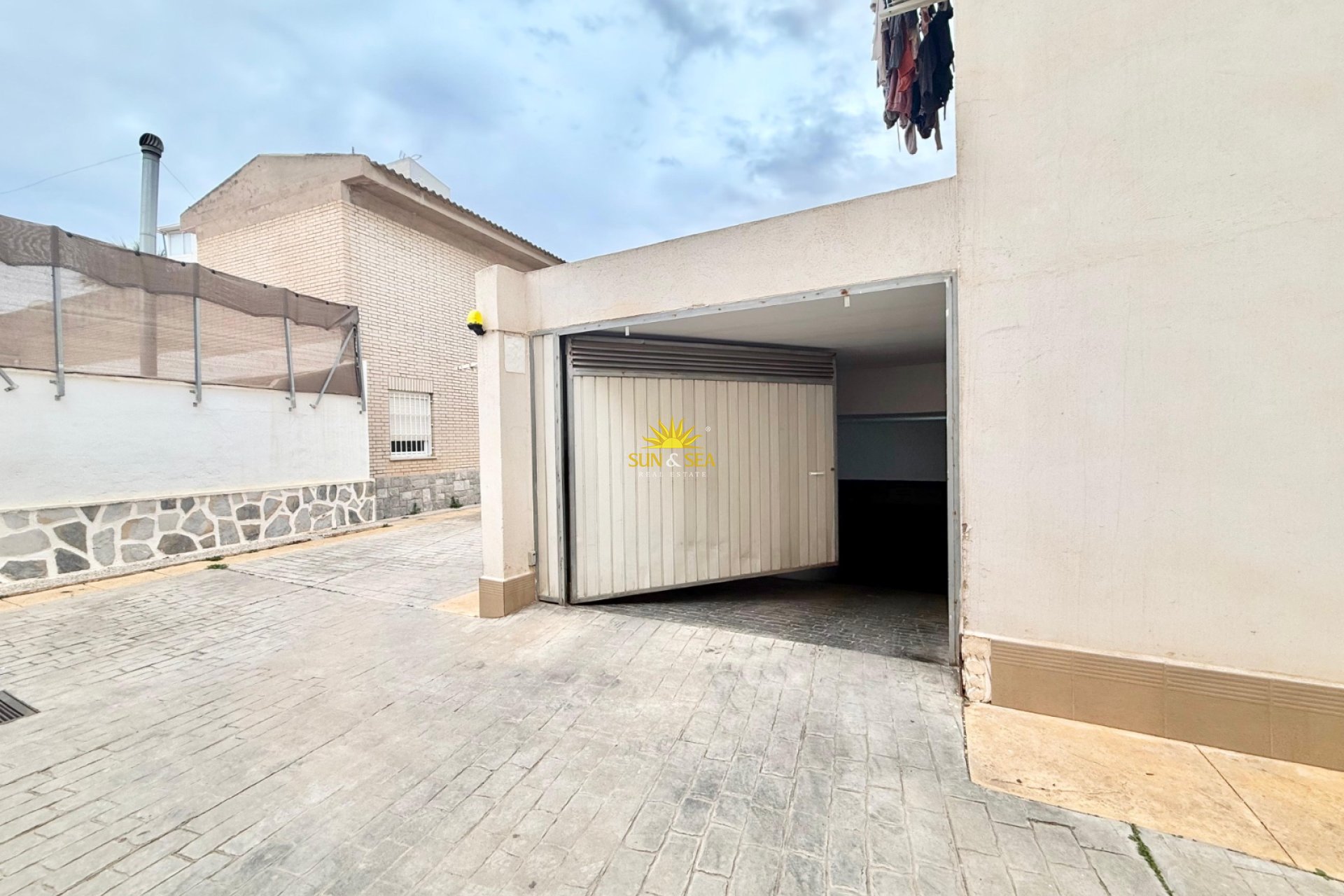 Langfristige Vermietung - Garage - 