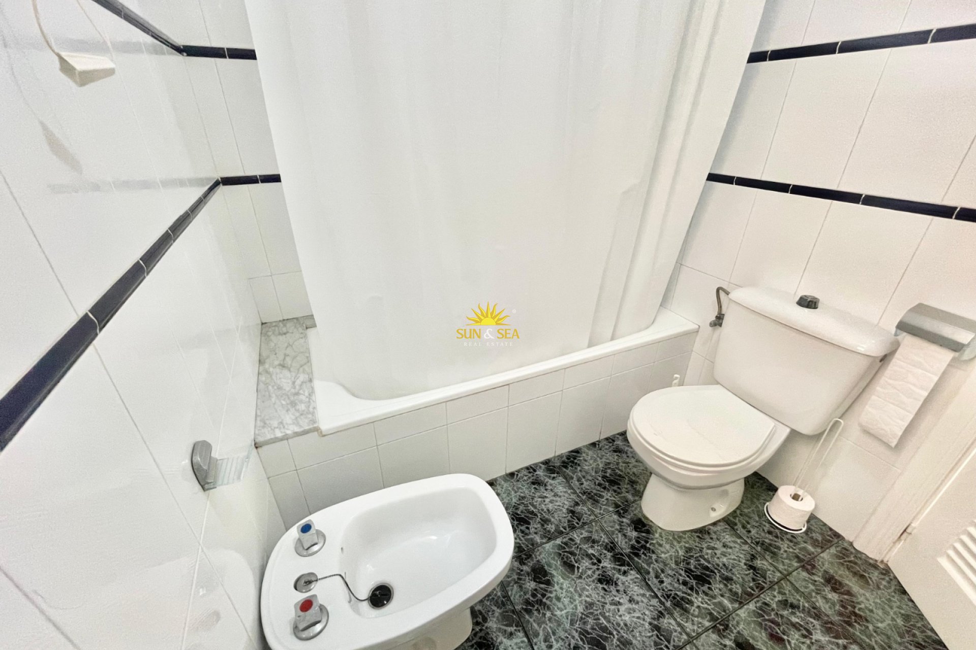 Langfristige Vermietung - Wohnung - Torrevieja - Playa de los Locos