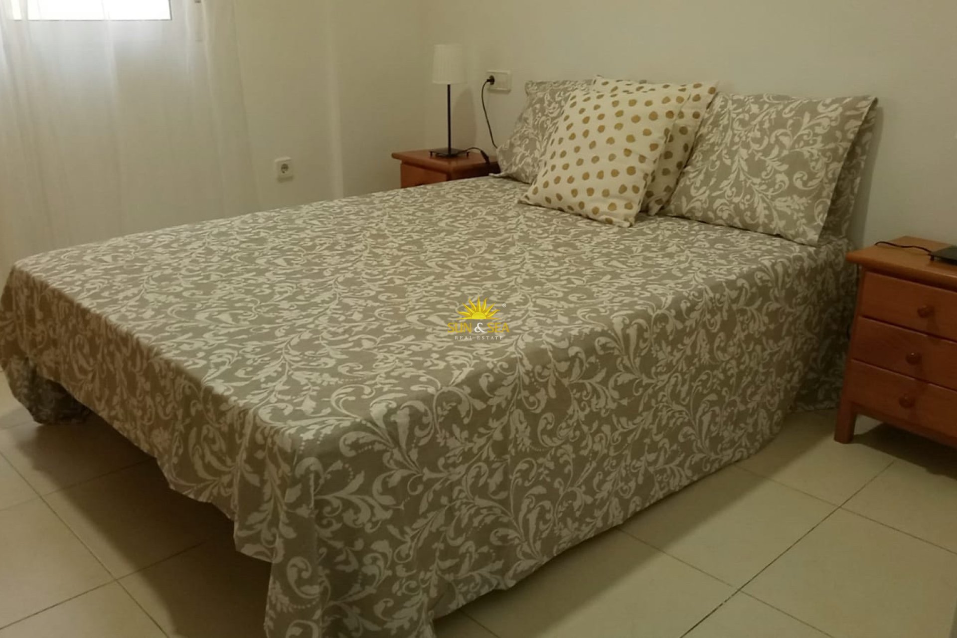 Langfristige Vermietung - Wohnung - 