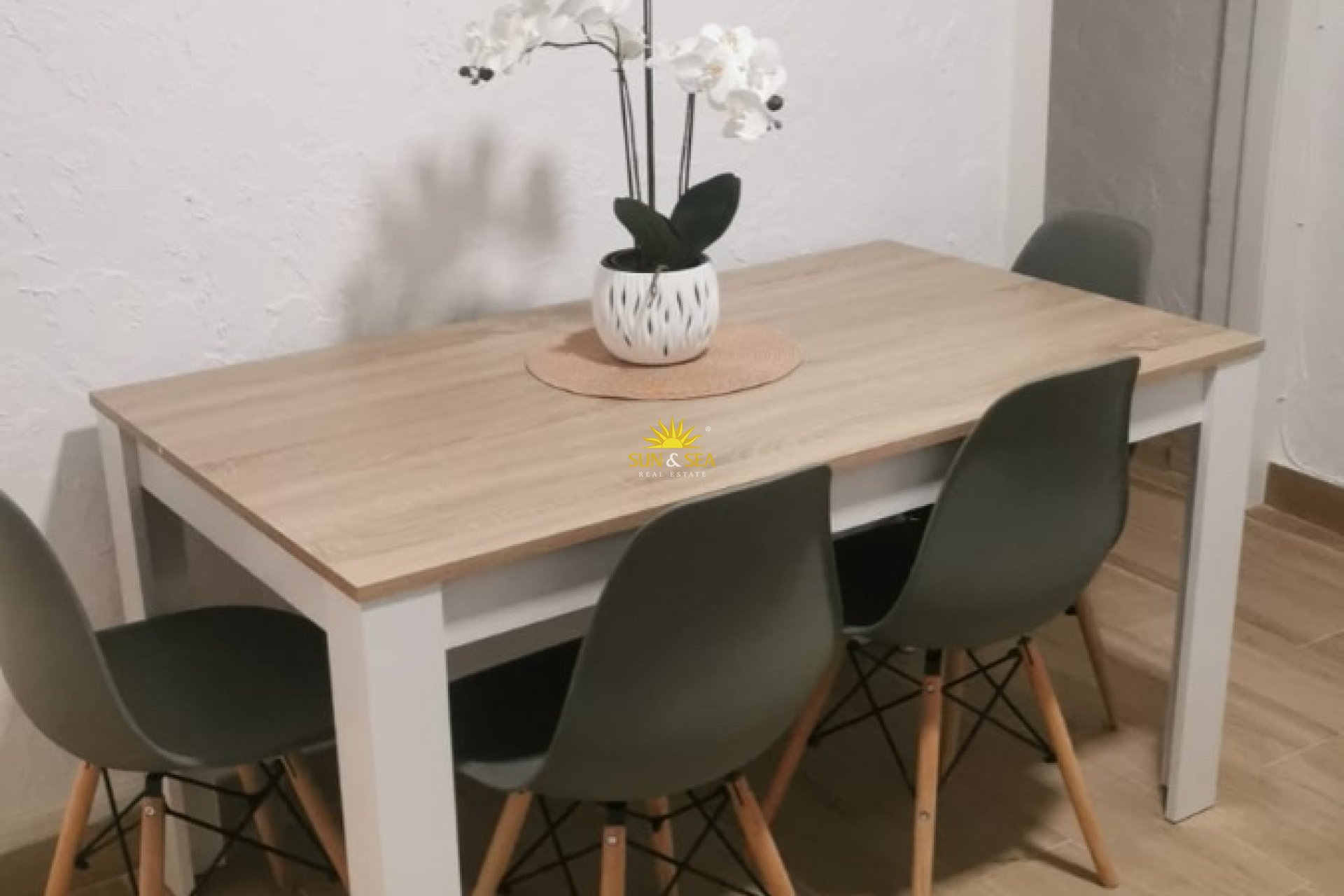 Langfristige Vermietung - Wohnung - 