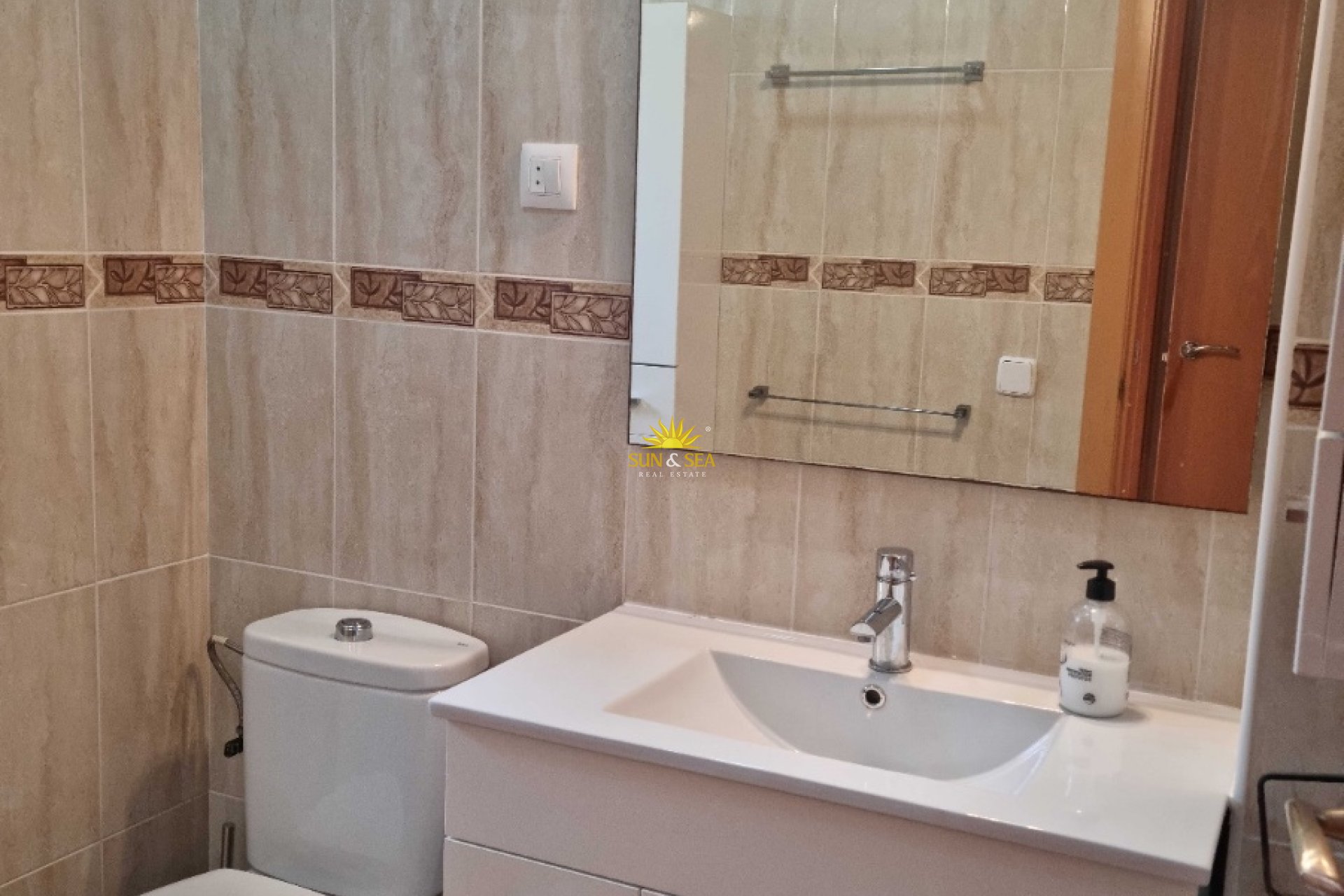 Langfristige Vermietung - Wohnung - 