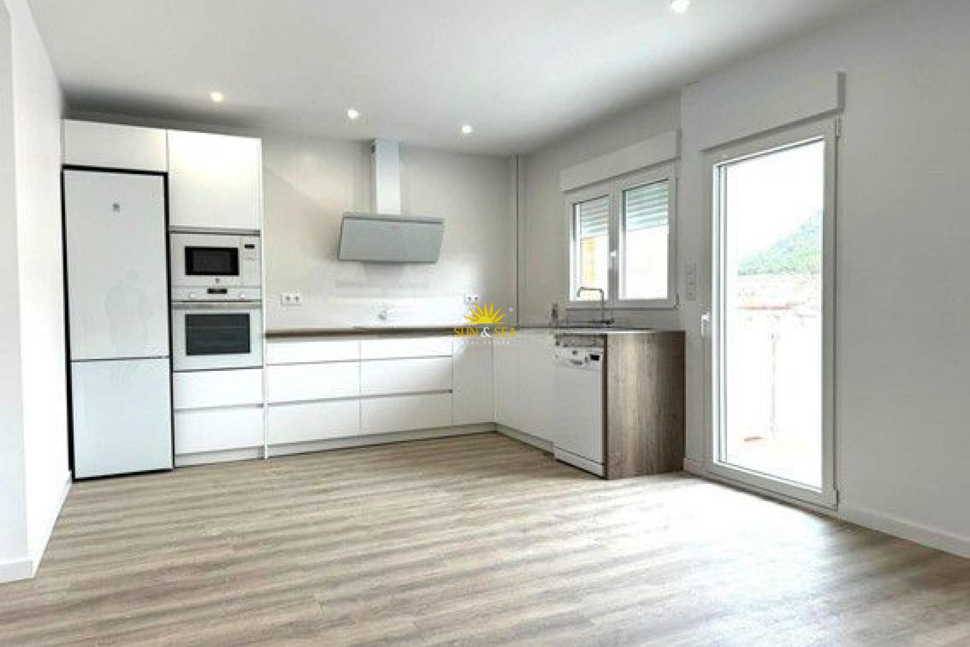 Langfristige Vermietung - Wohnung - 