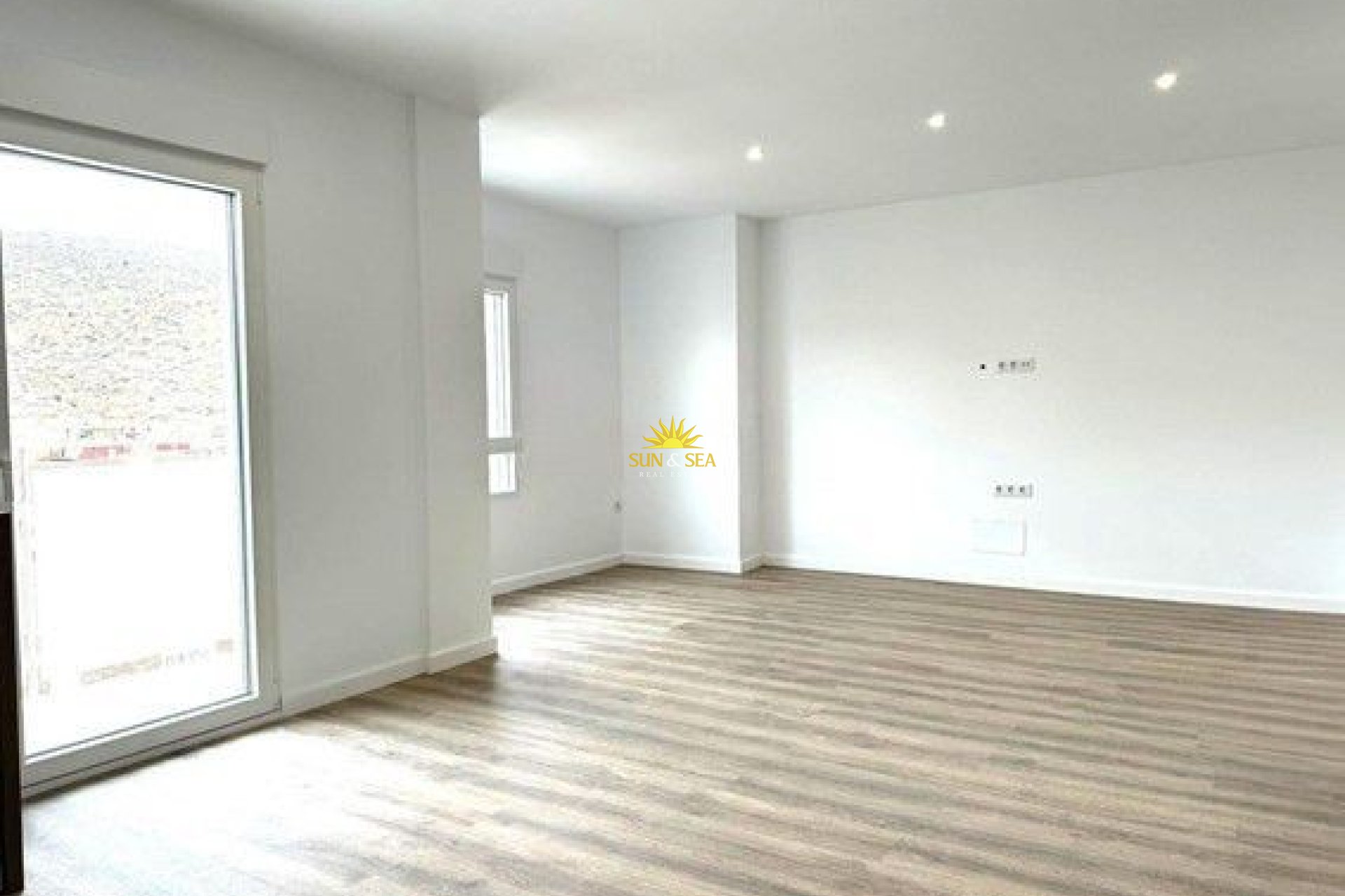 Langfristige Vermietung - Wohnung - 