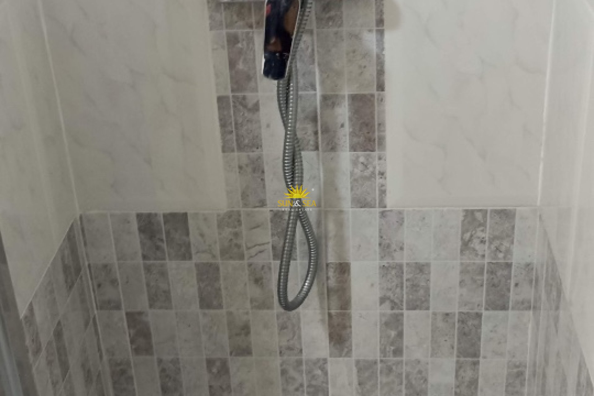 Langfristige Vermietung - Wohnung - 