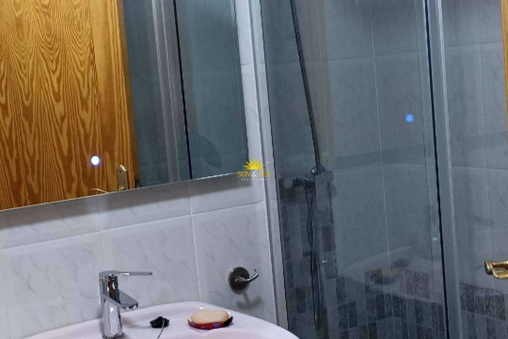 Langfristige Vermietung - Wohnung - 