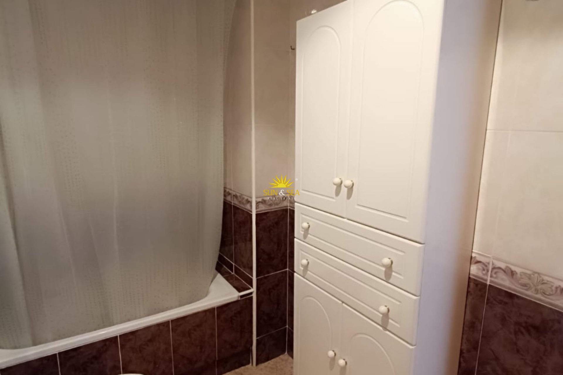 Langfristige Vermietung - Wohnung - 
