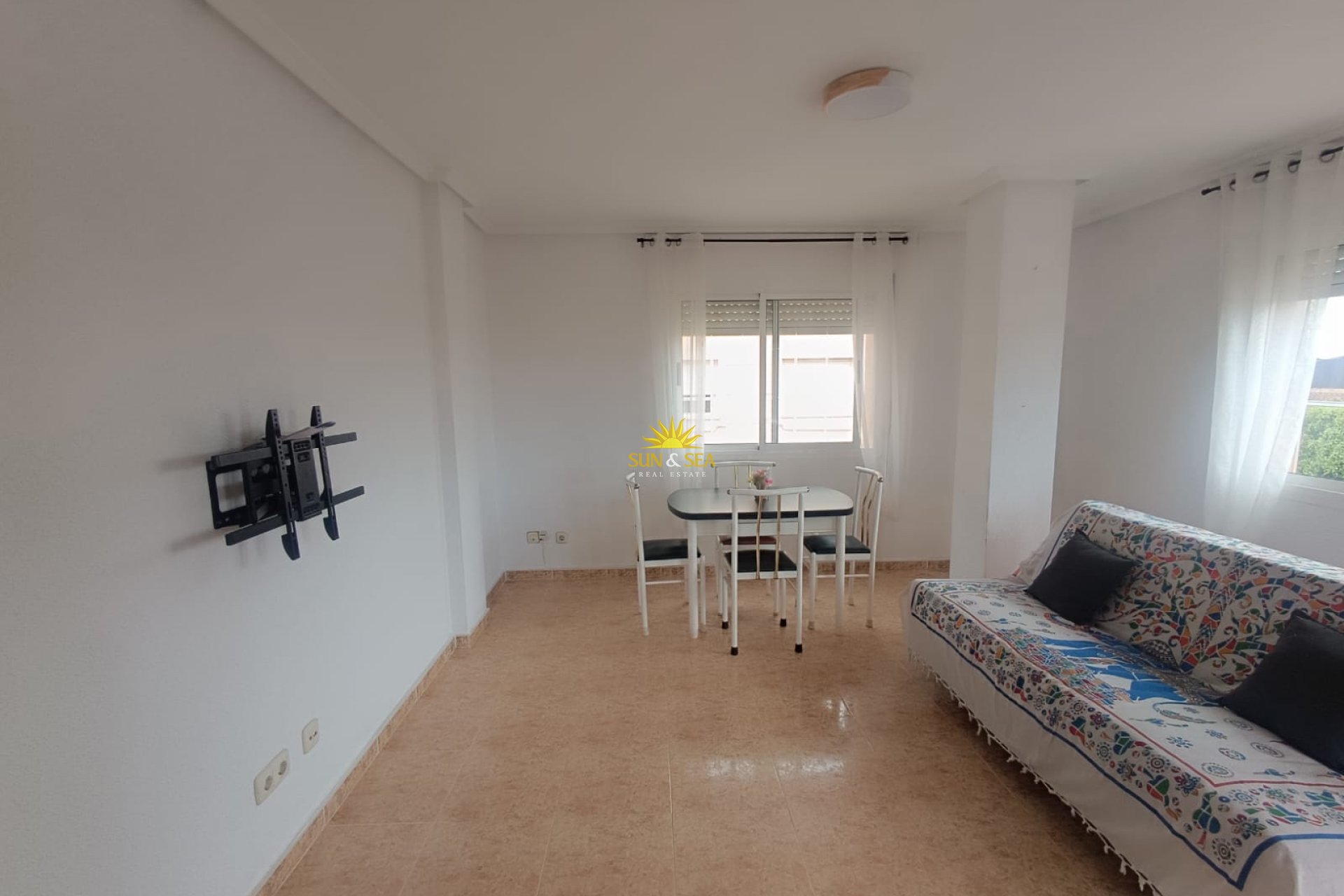 Langfristige Vermietung - Wohnung - 