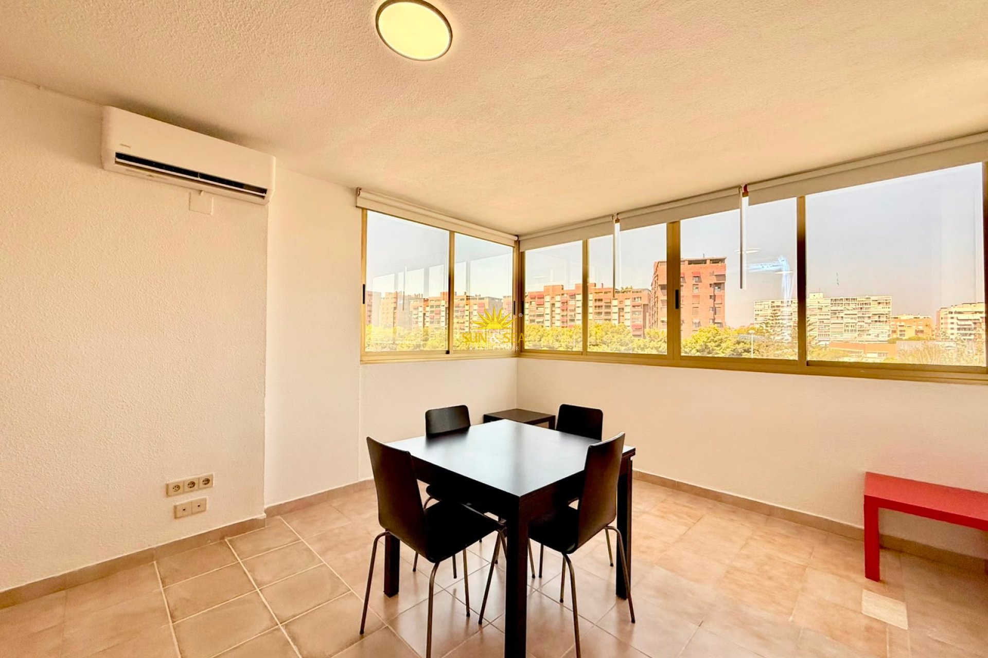 Location à long terme - Appartement - Alicante (Alacant)