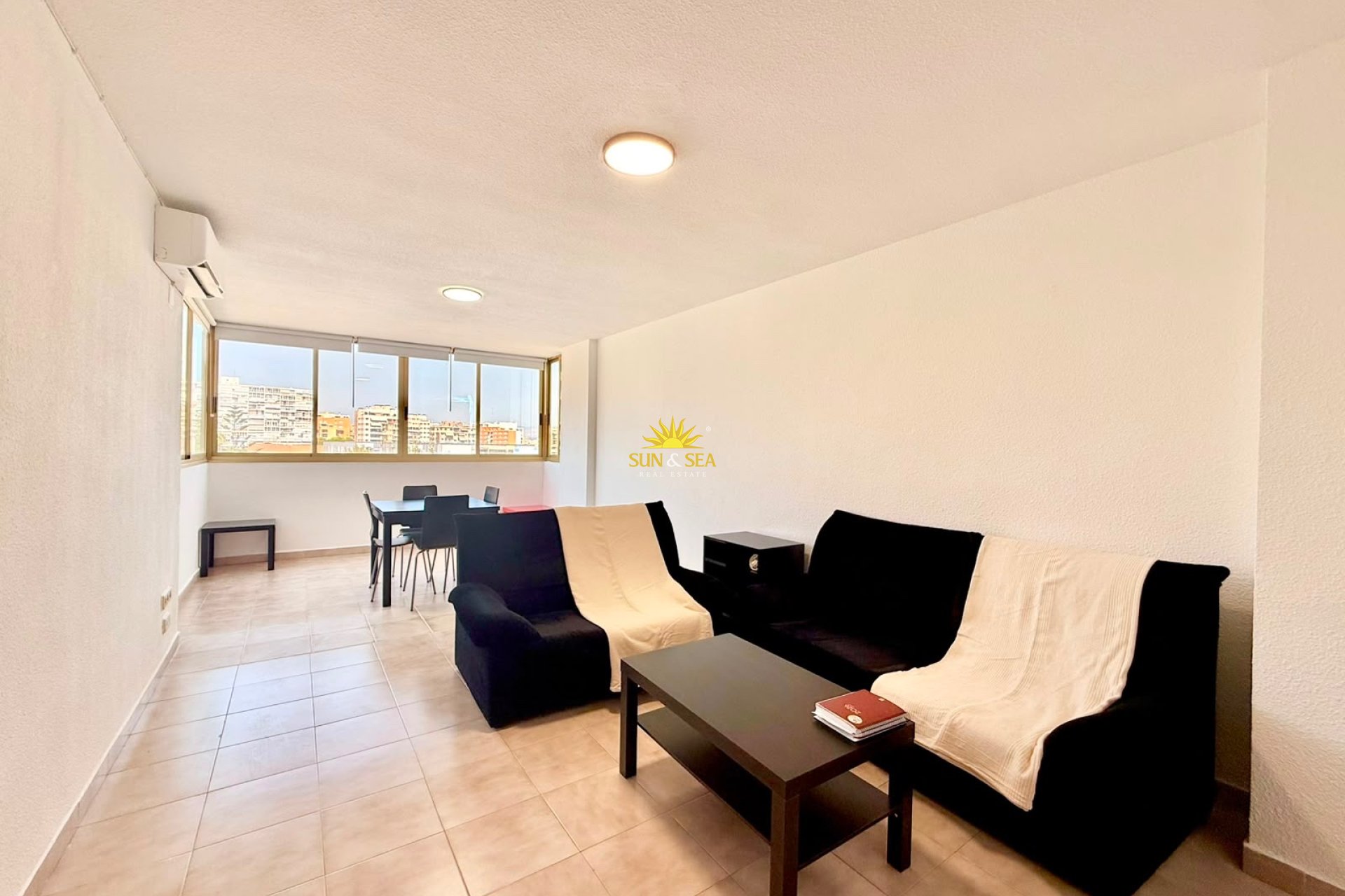 Location à long terme - Appartement - Alicante (Alacant)