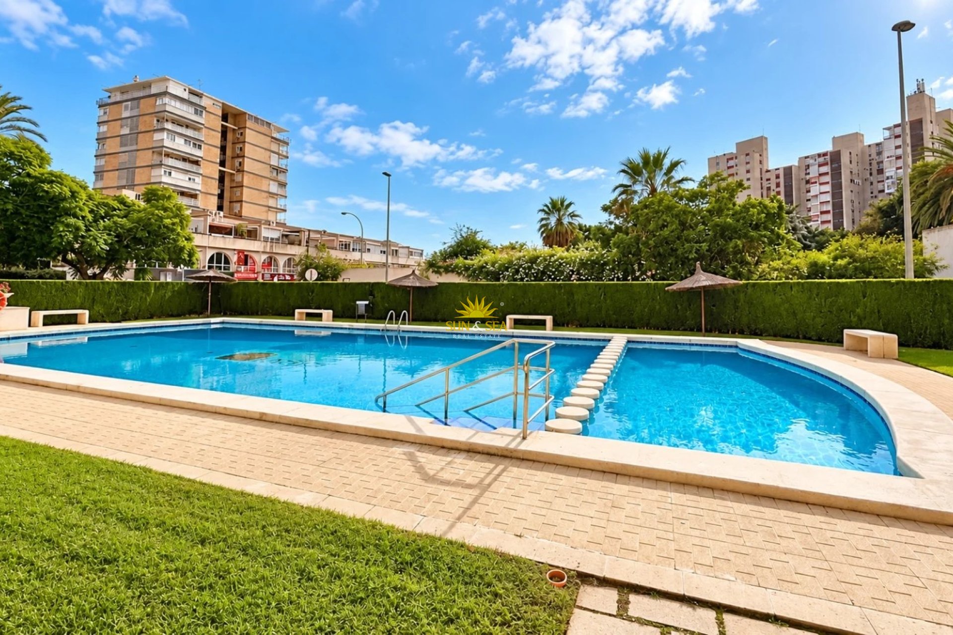 Location à long terme - Appartement - Alicante (Alacant)