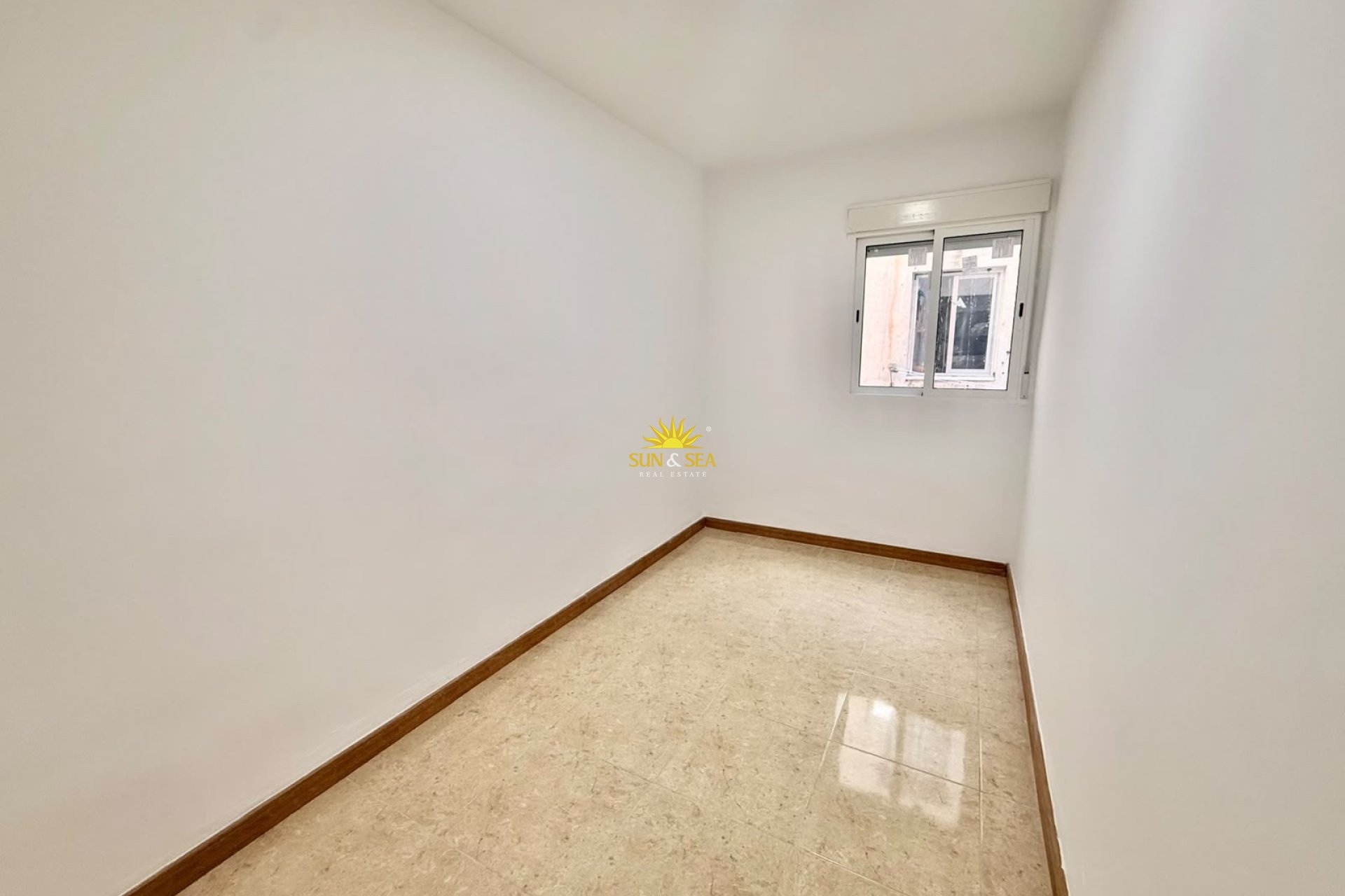 Location à long terme - Appartement - Alicante (Alacant)