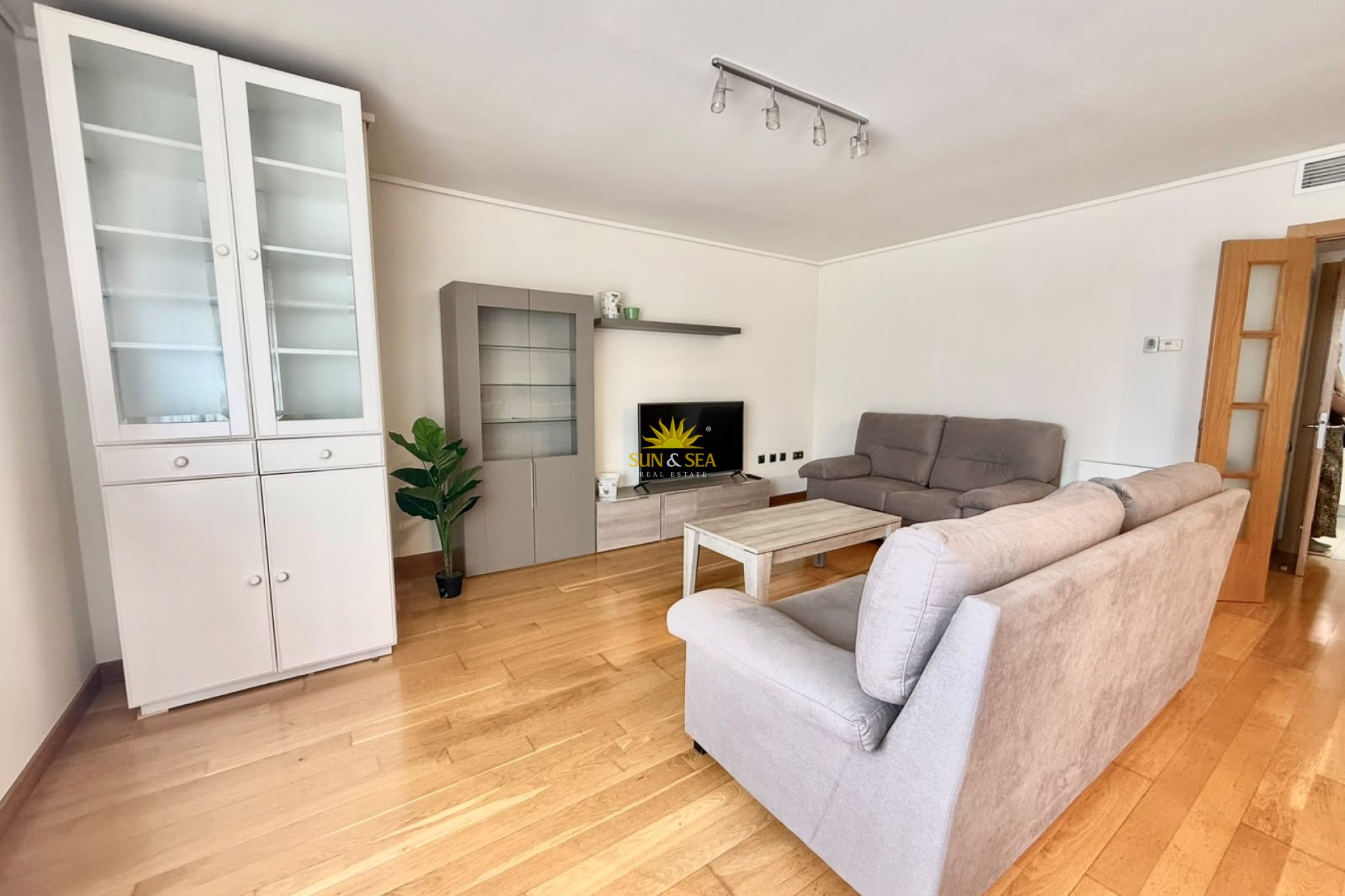 Location à long terme - Appartement - Alicante (Alacant)