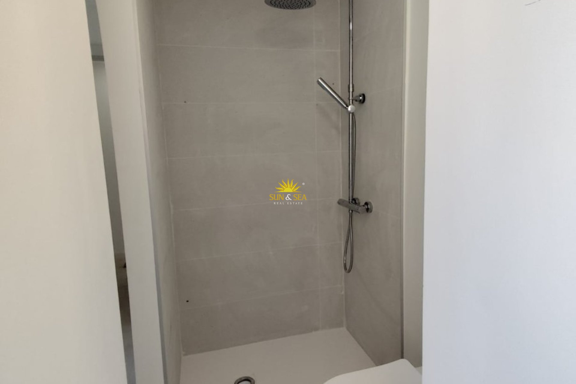 Location à long terme - Appartement - Alicante - Carolinas Altas