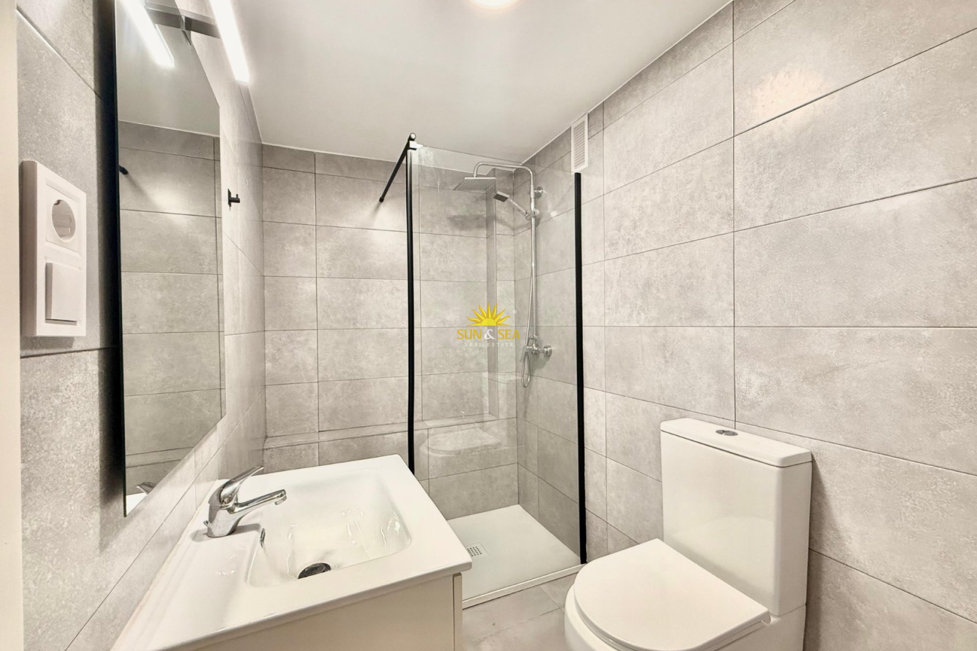 Location à long terme - Appartement - Alicante - Centro