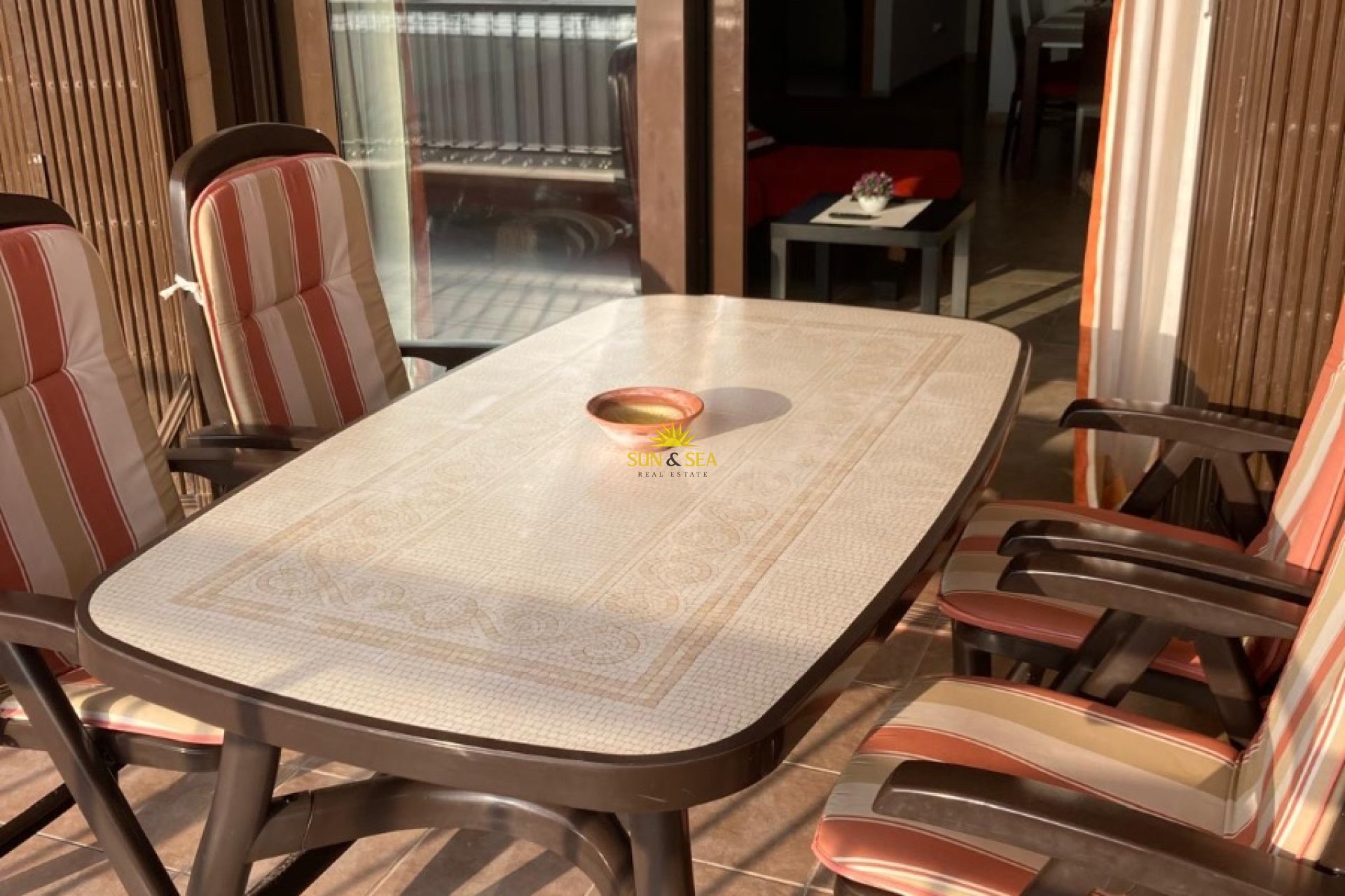 Location à long terme - Appartement - Arenales del Sol