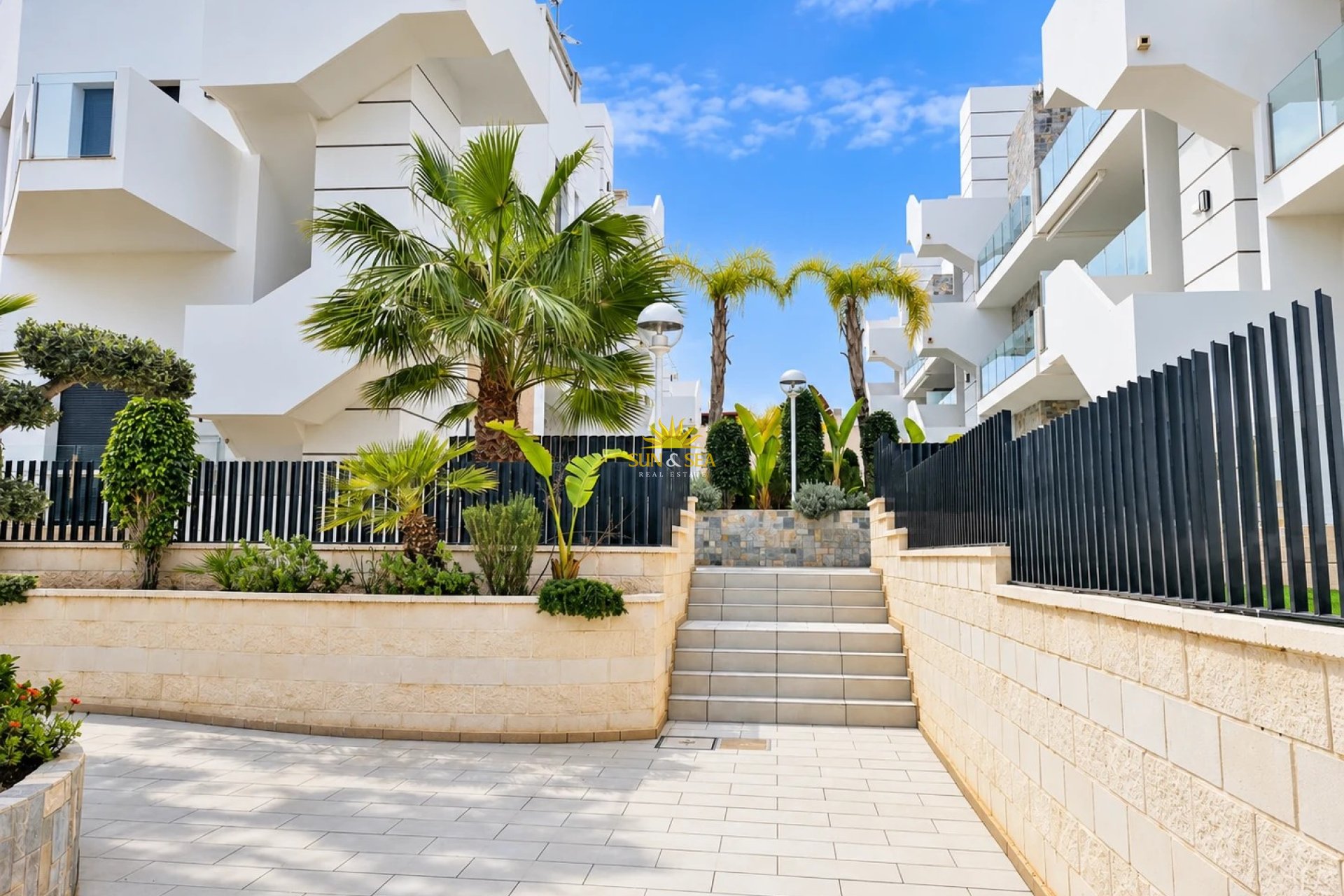 Location à long terme - Appartement - Arenales del Sol