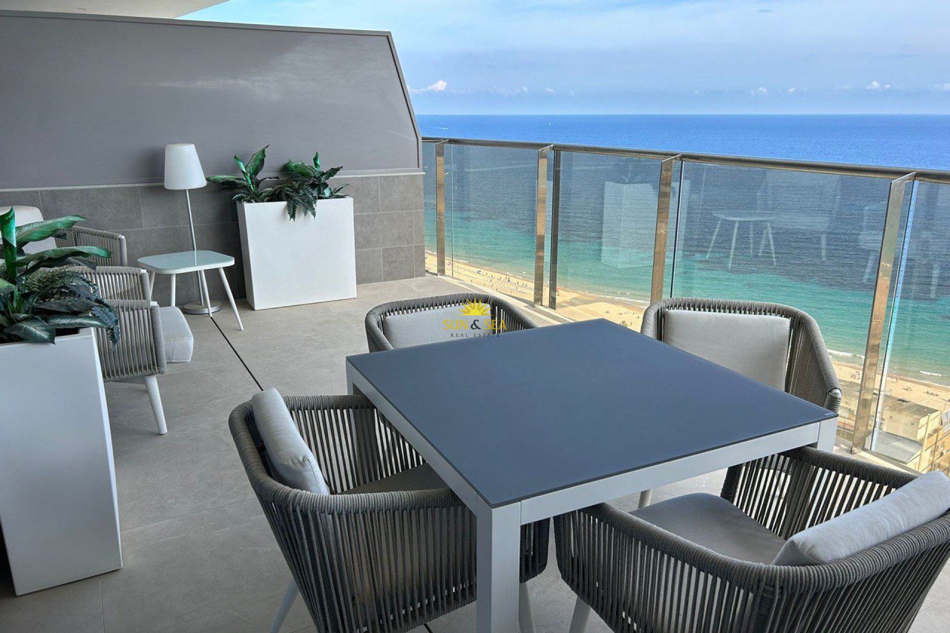 Location à long terme - Appartement - Benidorm - Playa Poniente