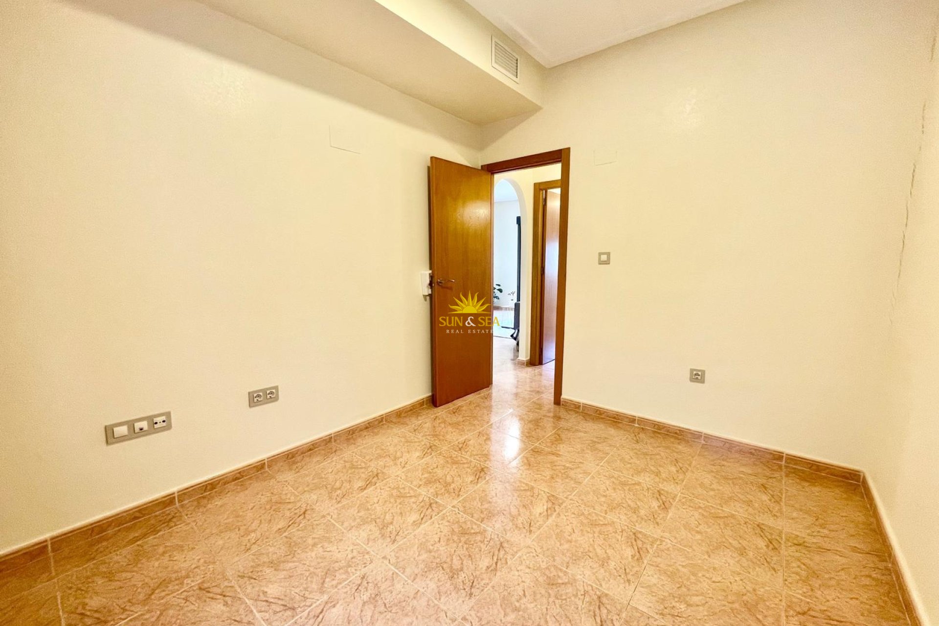Location à long terme - Appartement - Bigastro