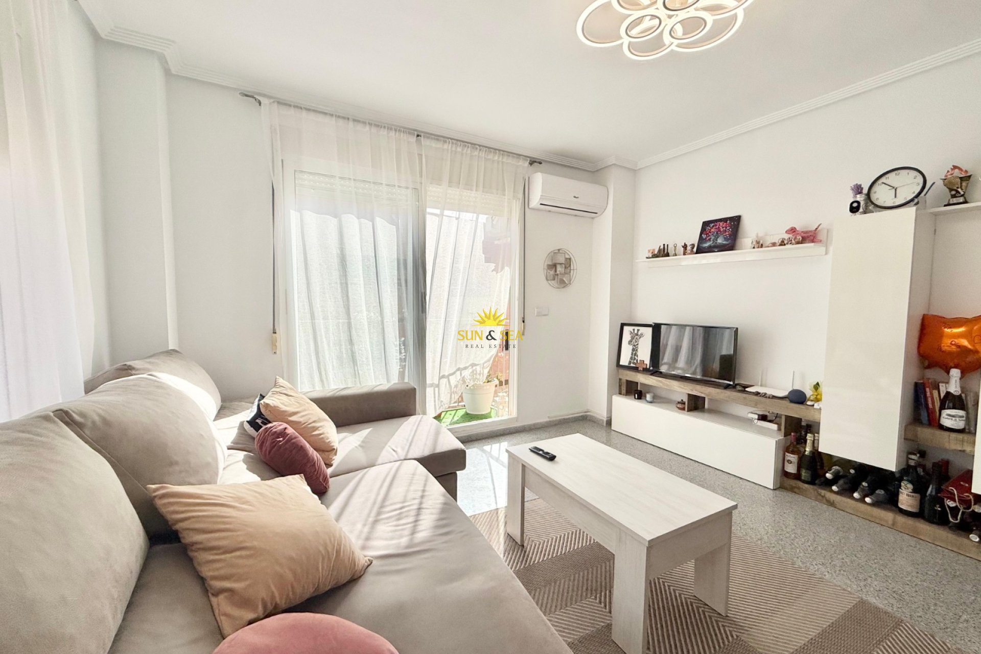 Location à long terme - Appartement - San Miguel de Salinas