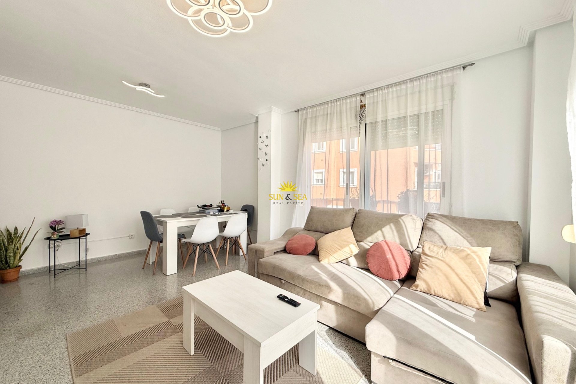 Location à long terme - Appartement - San Miguel de Salinas