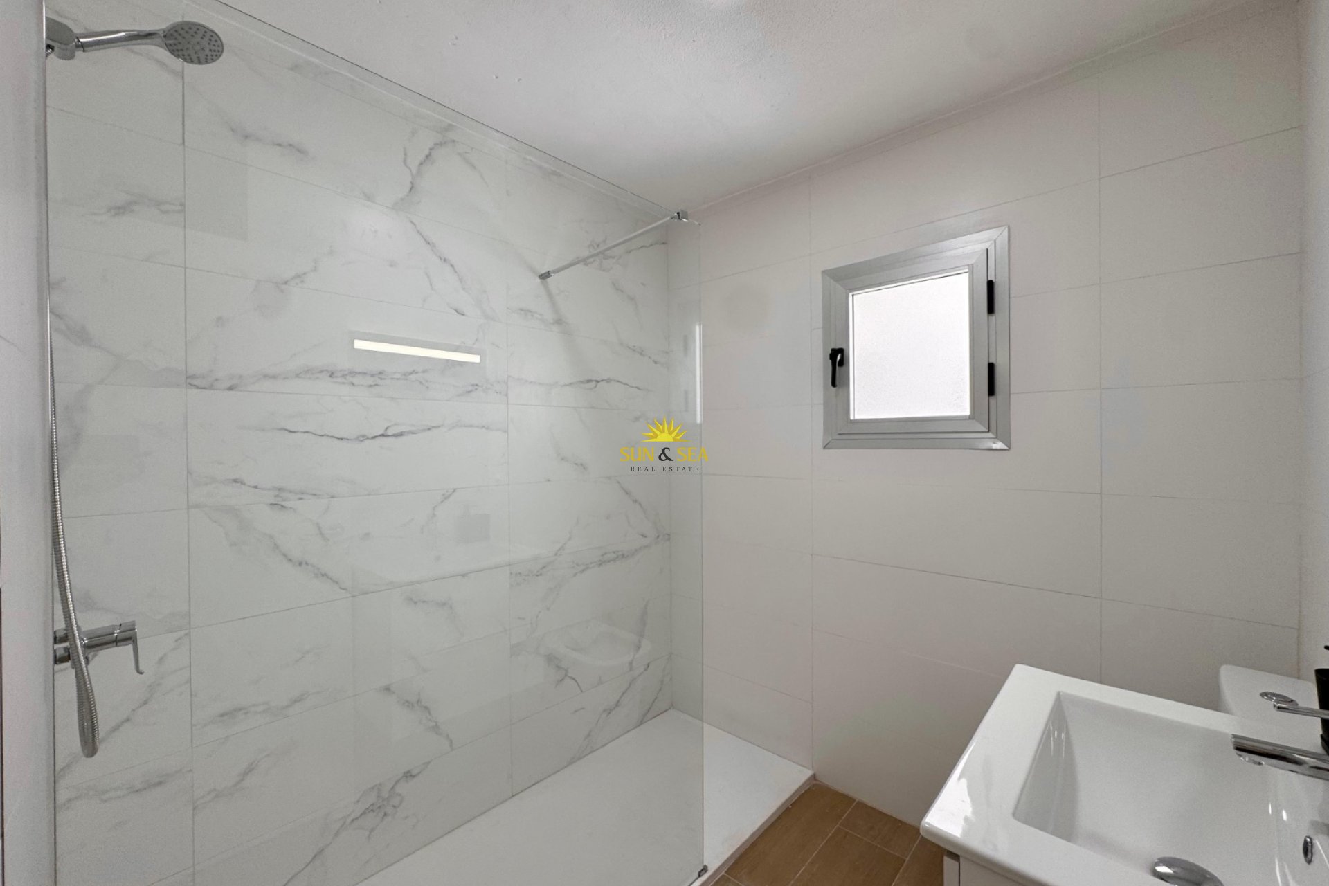 Location à long terme - Appartement - Torrevieja - Playa de los Locos
