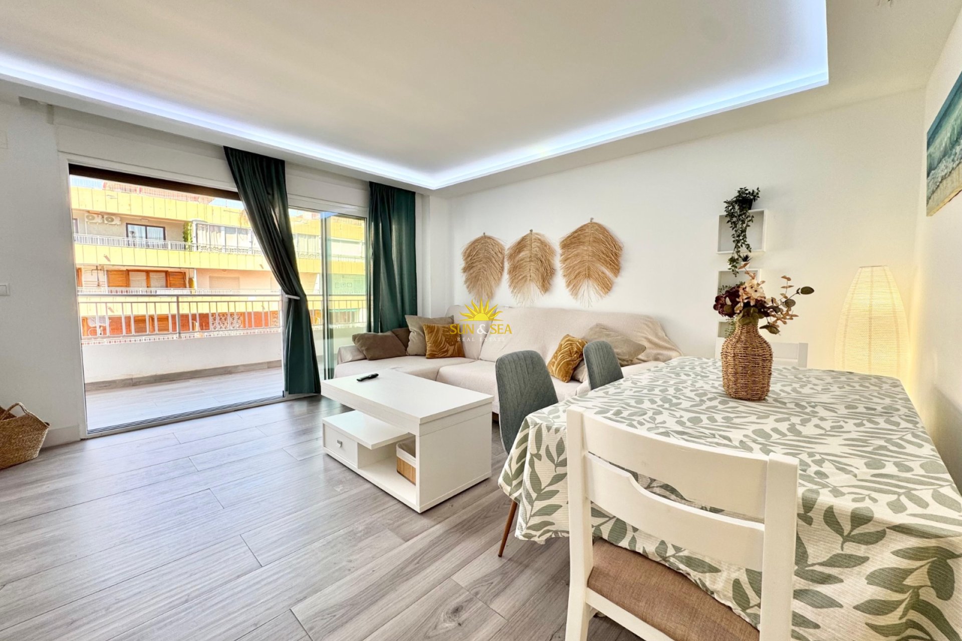 Location à long terme - Appartement - Torrevieja - Playa del Acequión