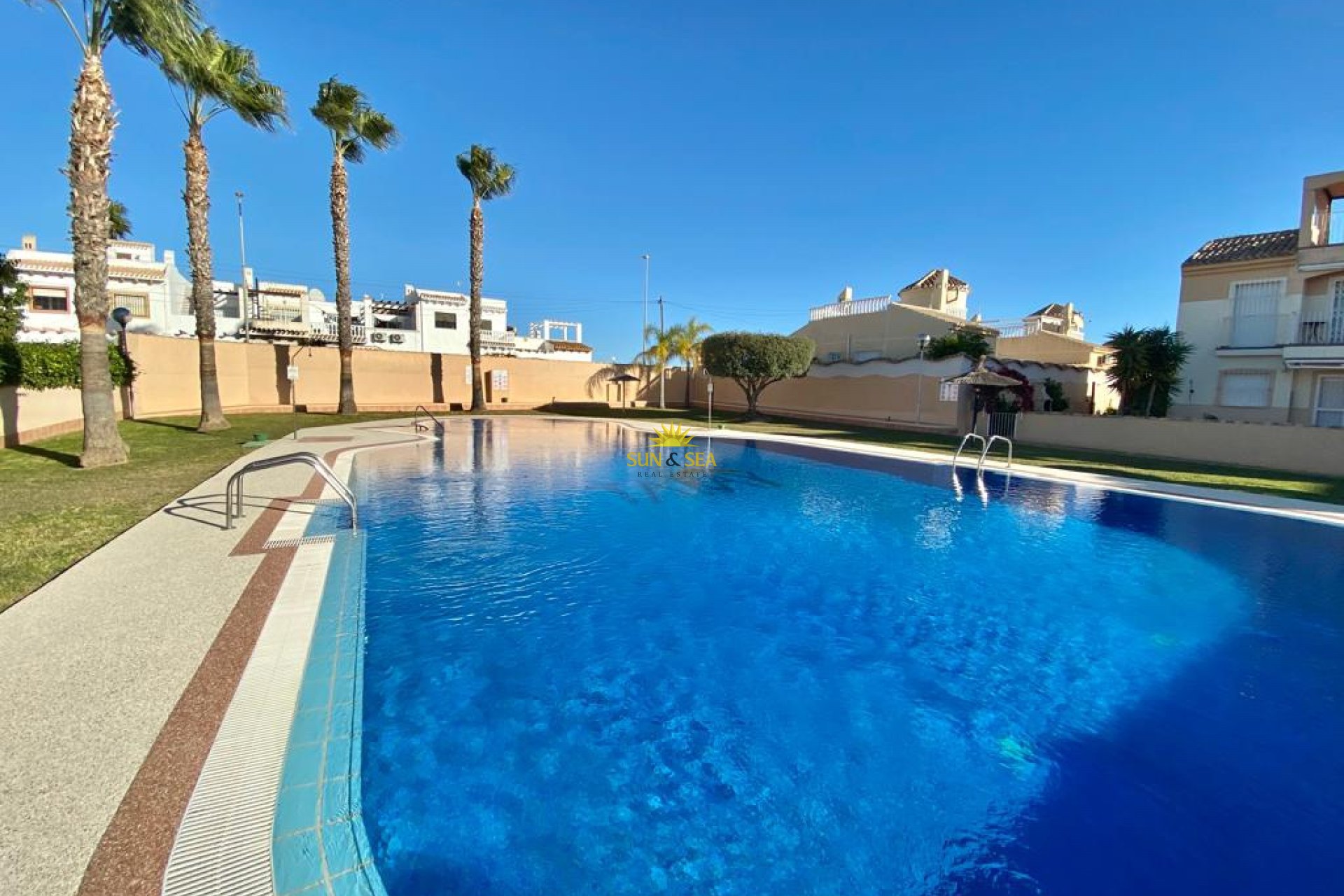 Location à long terme - Townhouse - Orihuela Costa - La Florida