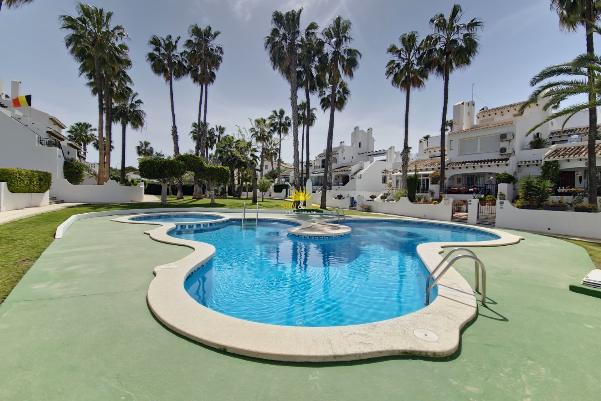 Location à long terme - Townhouse - Orihuela Costa - Villamartín