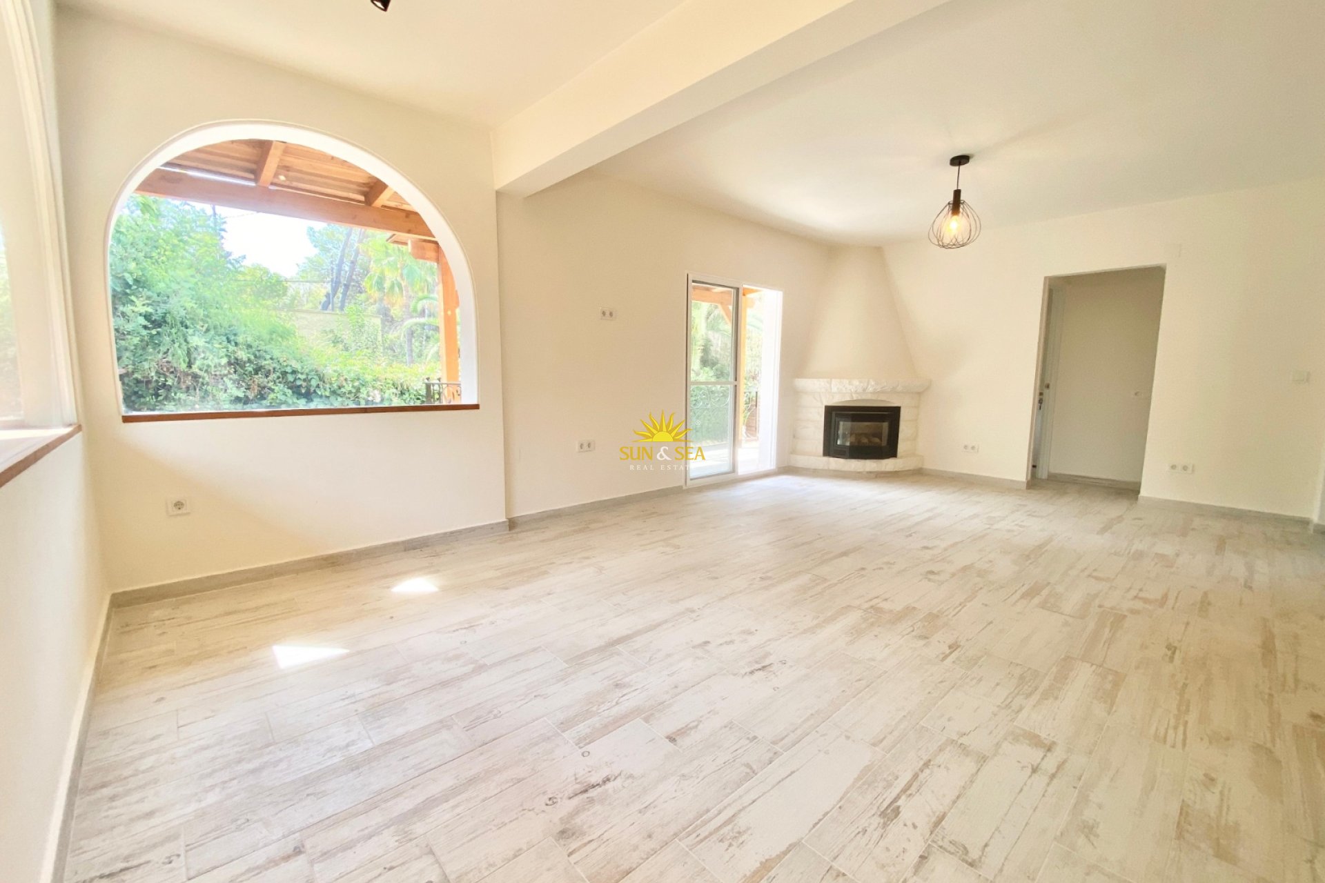 Location à long terme - Villa - Alfas del Pí - Albir