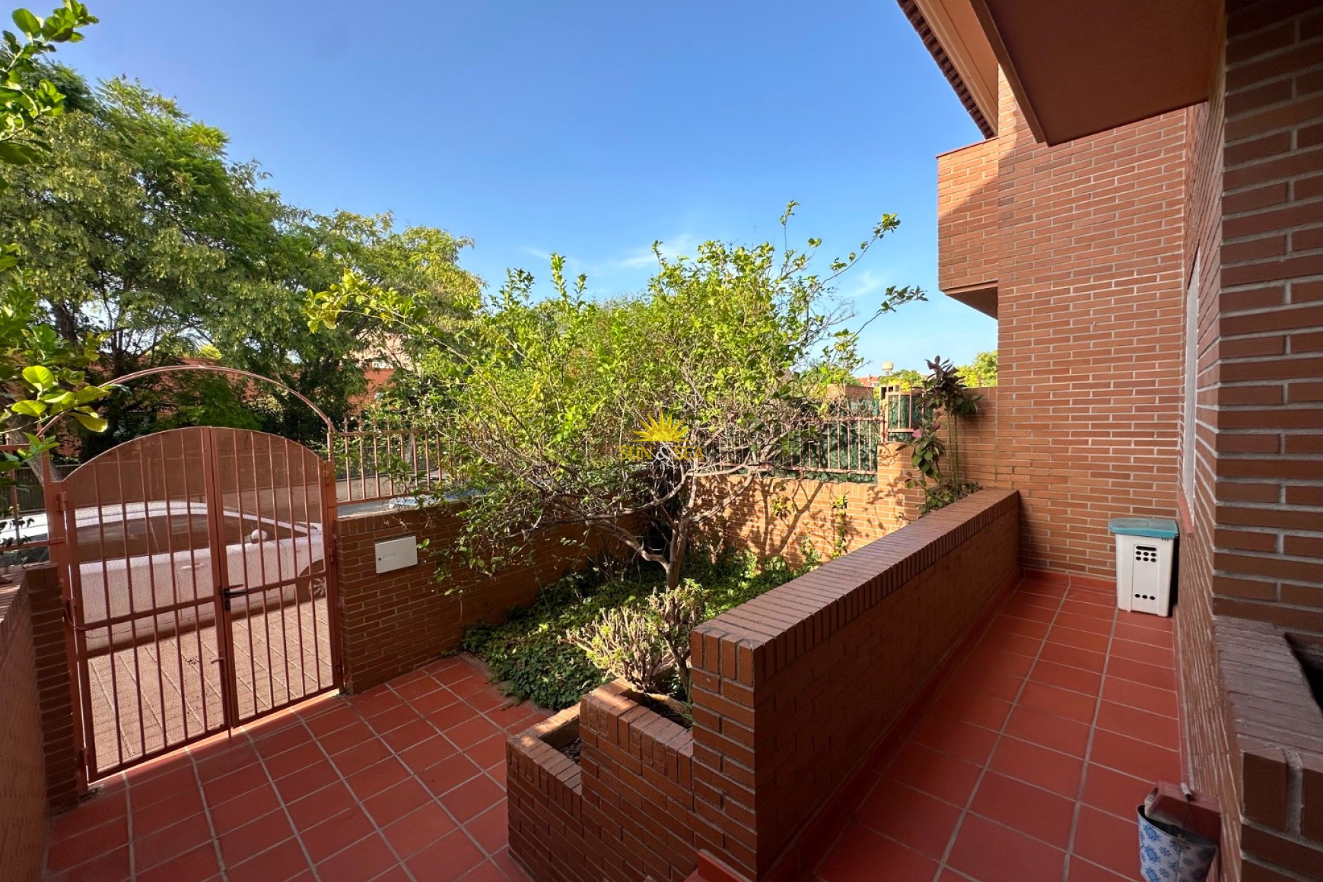 Location à long terme - Villa - Alicante - Ciudad Jardín