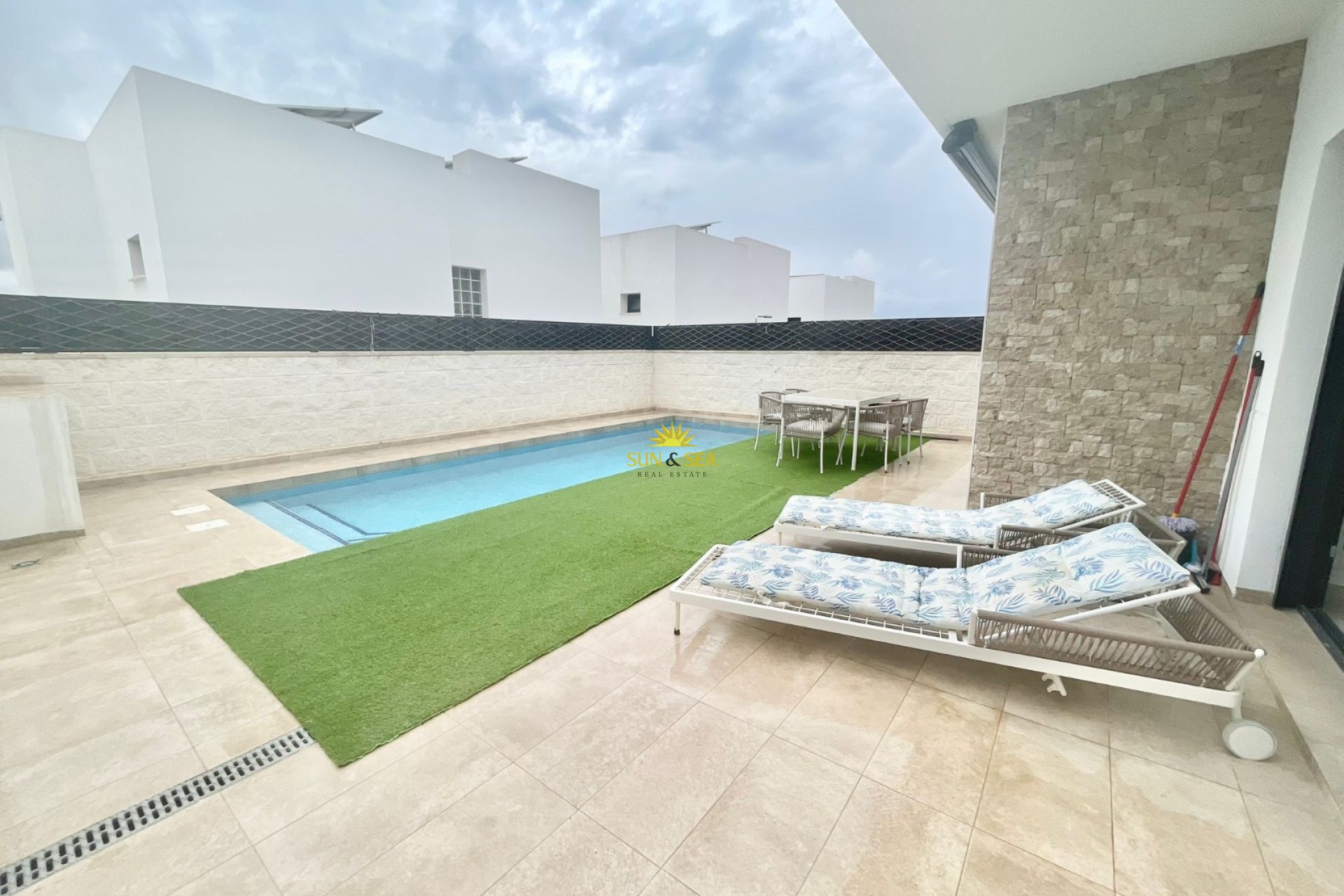 Location à long terme - Villa - Benijofar