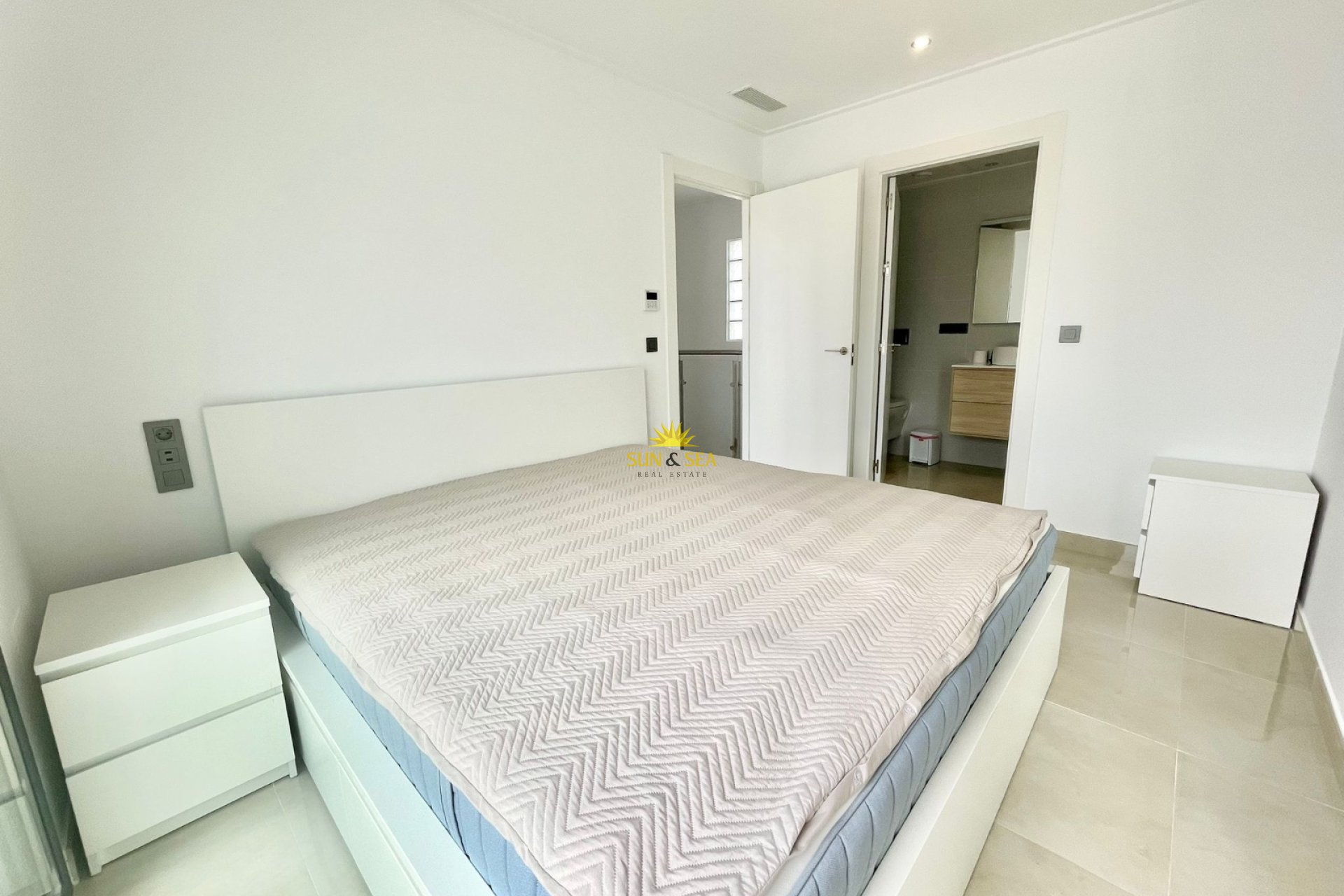 Location à long terme - Villa - Benijofar