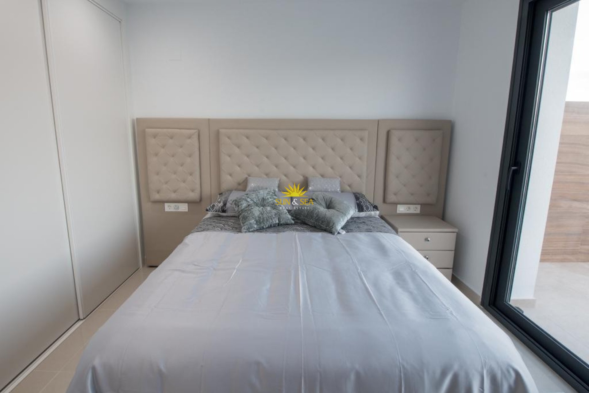 Location à long terme - Villa - Benijofar