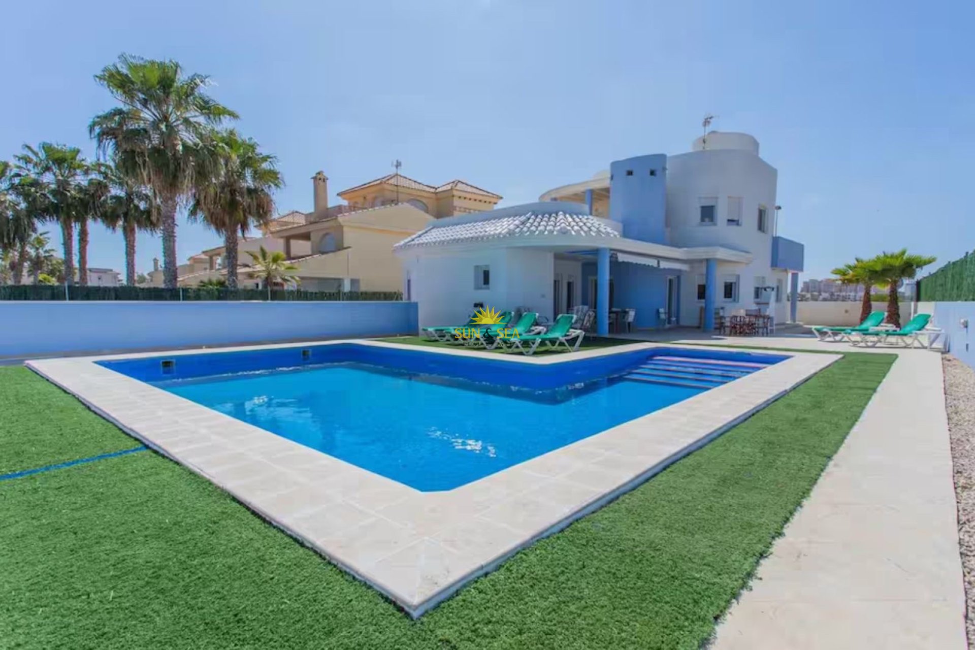 Location à long terme - Villa - La Manga del Mar Menor - Zona Urbanización Veneziola Golf