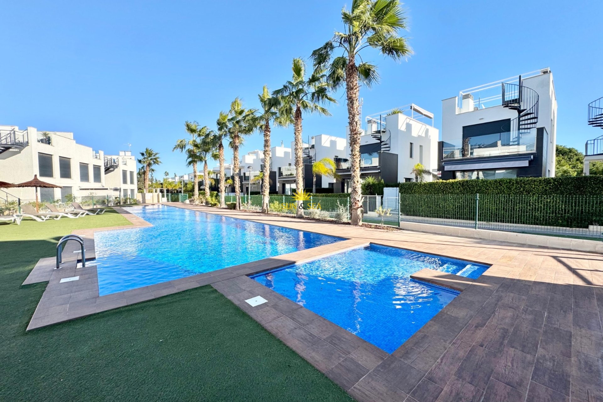 Location à long terme - Villa - Torrevieja - Punta prima