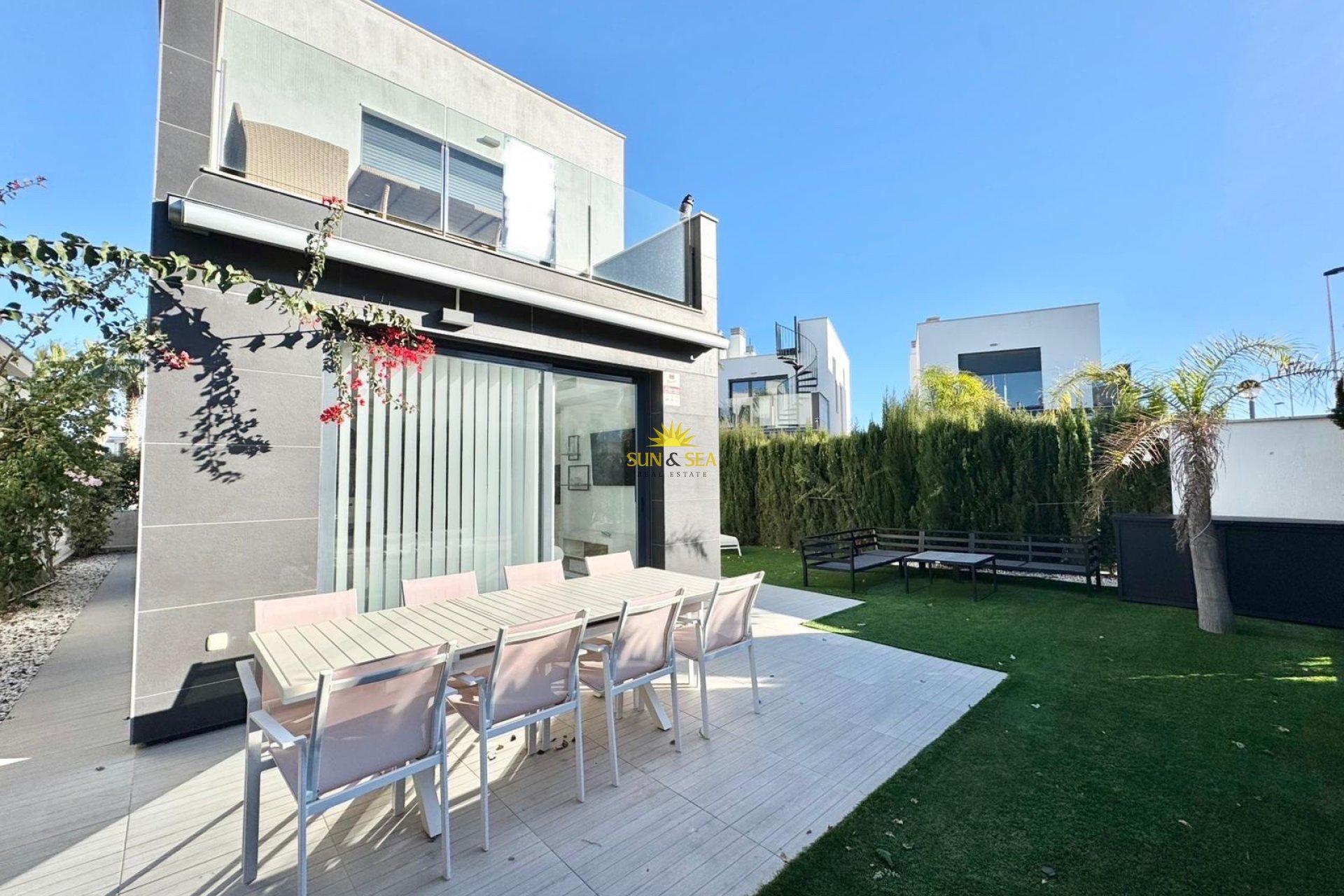 Location à long terme - Villa - Torrevieja - Punta prima