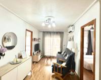 Location longue durée - Appartement - Torrevieja - Acequion