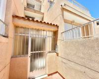 Location longue durée - Appartement - Torrevieja - La Mata