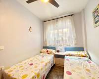 Location longue durée - Appartement - Torrevieja - Playa de los Naufragos