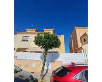 Location longue durée - Villa - Torrevieja - La Siesta - El Salado -  Torreta