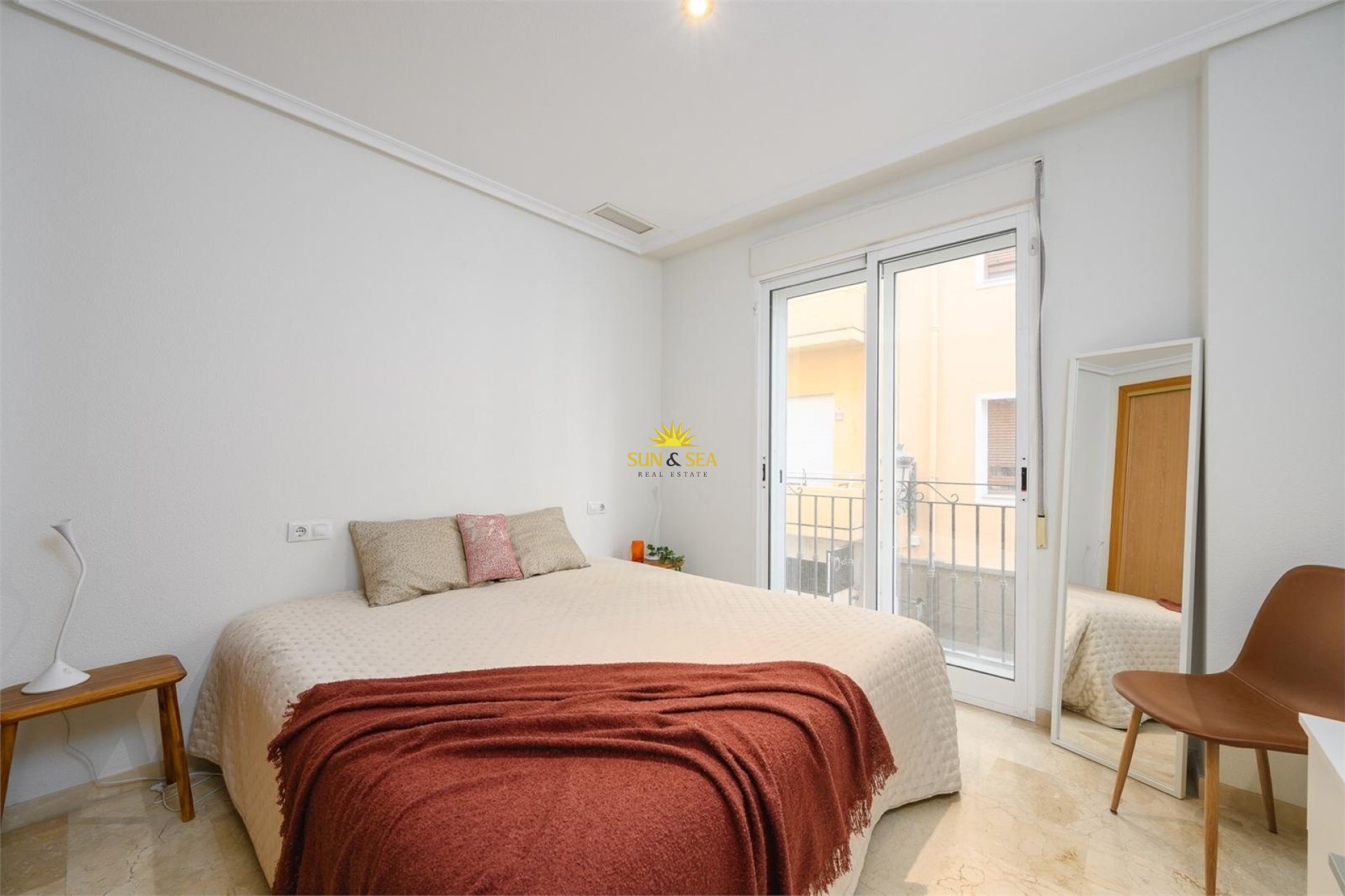Long Term Rental - Apartment - Alicante - Centro