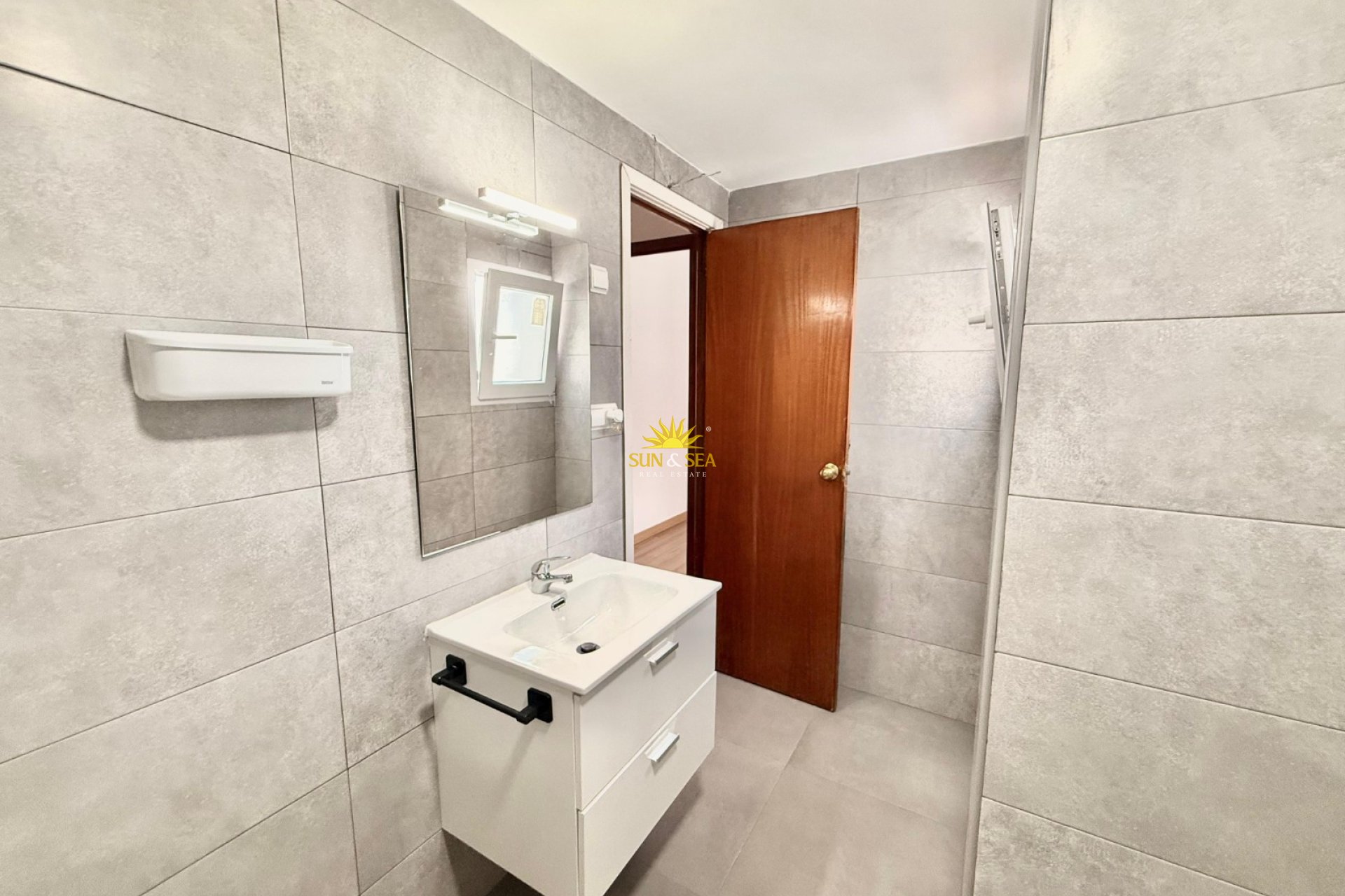 Long Term Rental - Apartment - Alicante - Centro