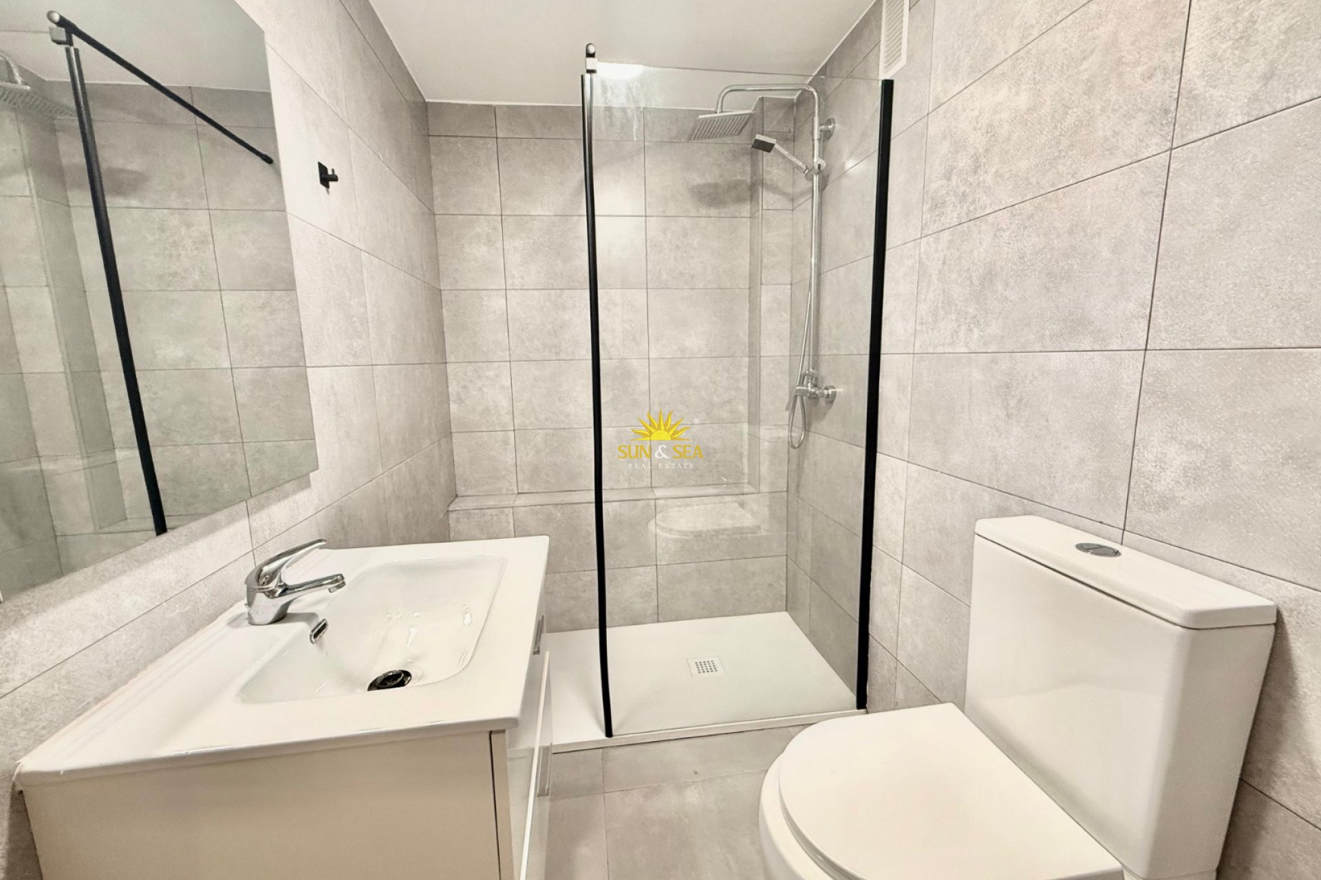 Long Term Rental - Apartment - Alicante - Centro