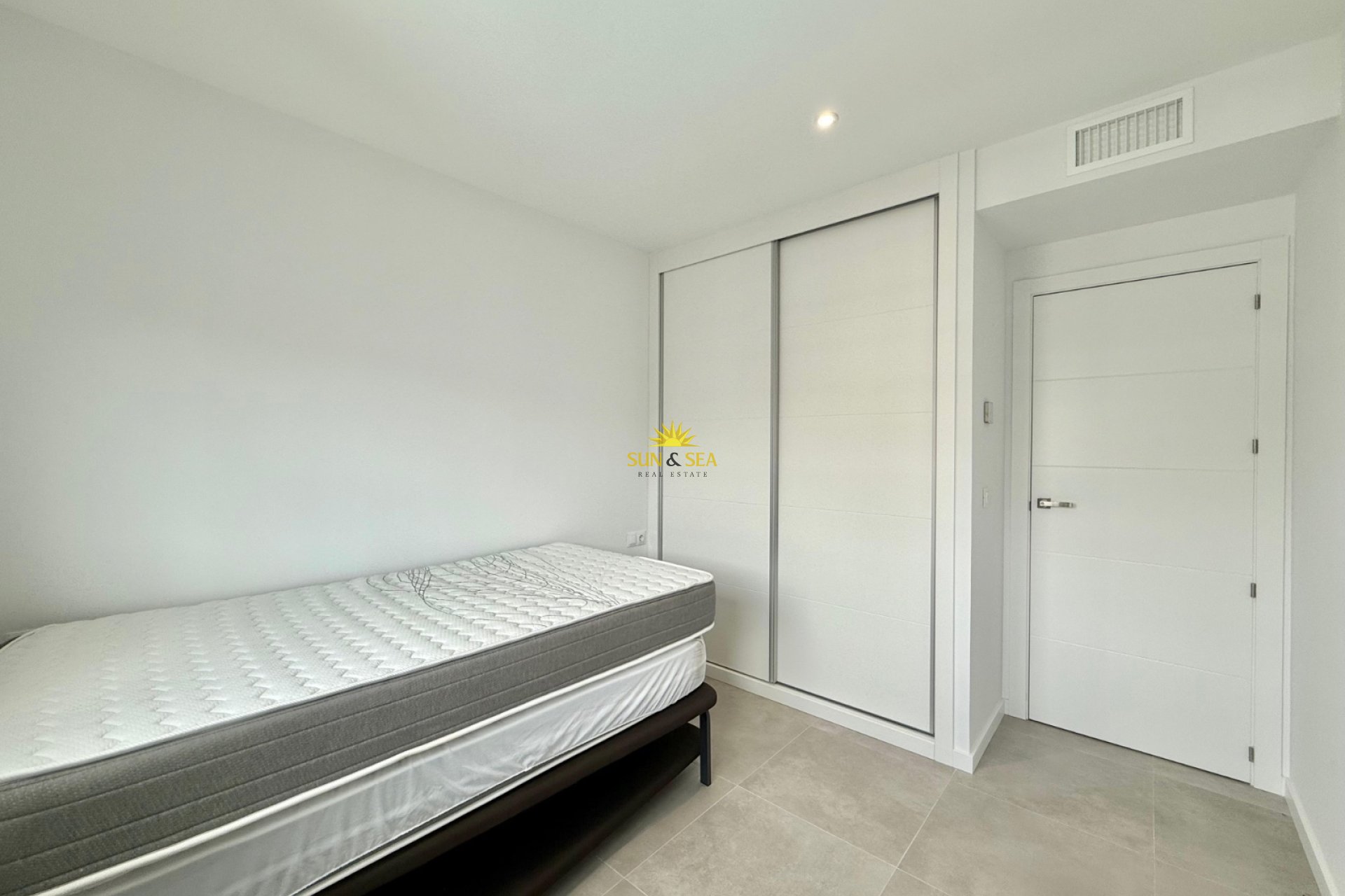 Long Term Rental - Apartment - Orihuela Costa - Campoamor